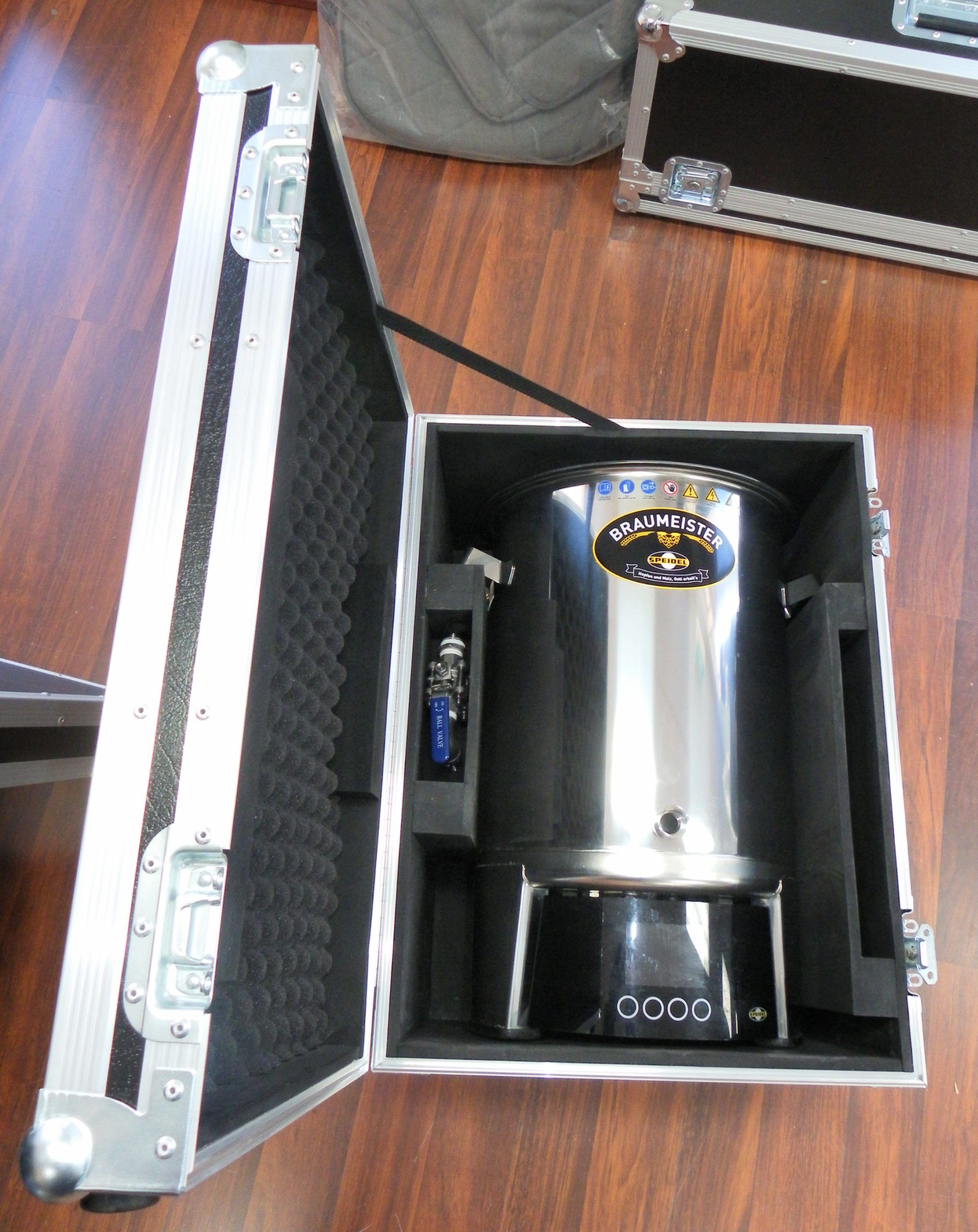20lt Braumeister Brewing Road Case With Hinged Lid (view 3 of 3)