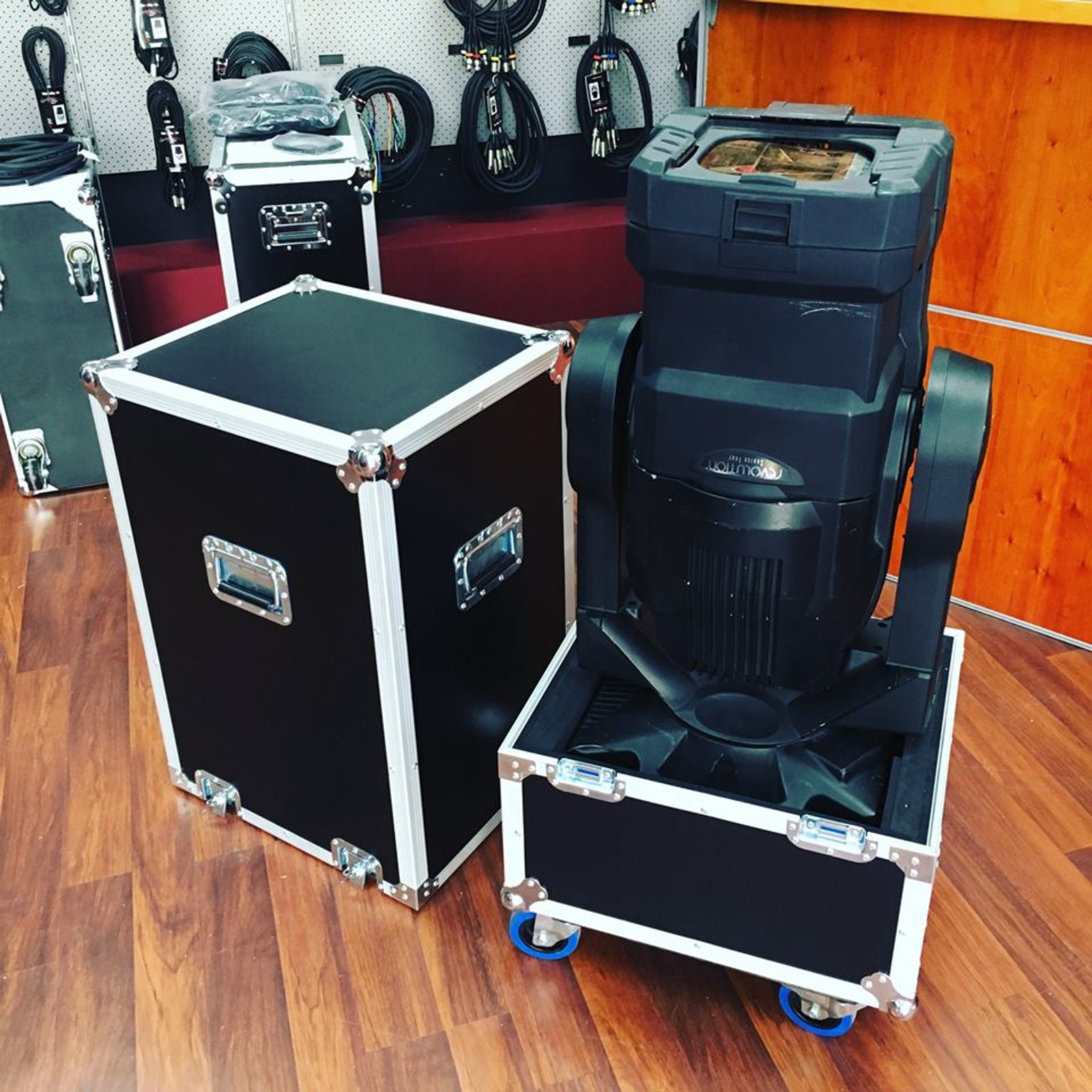 Custom ETC Light Case Lift Over Lid
