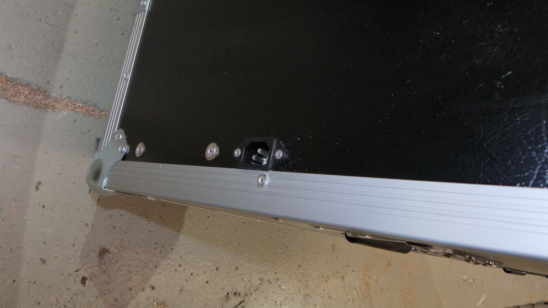 Custom Wardrobe Road Case With Split Lid & Base Castors (view 4 of 7)