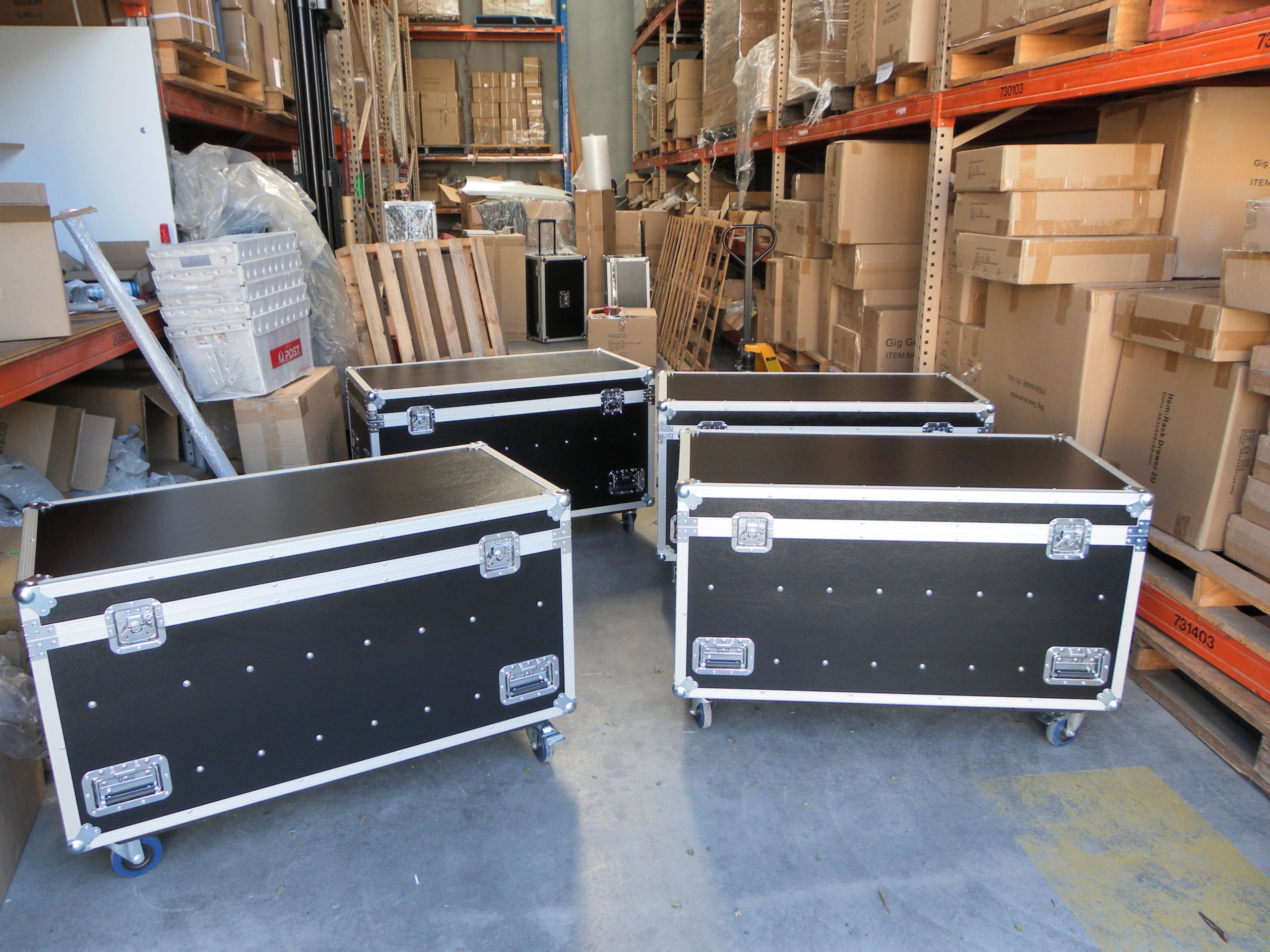 Custom Made Top Loading Packer Case With Movable Dividers and Drop Tray (view 5 of 7)
