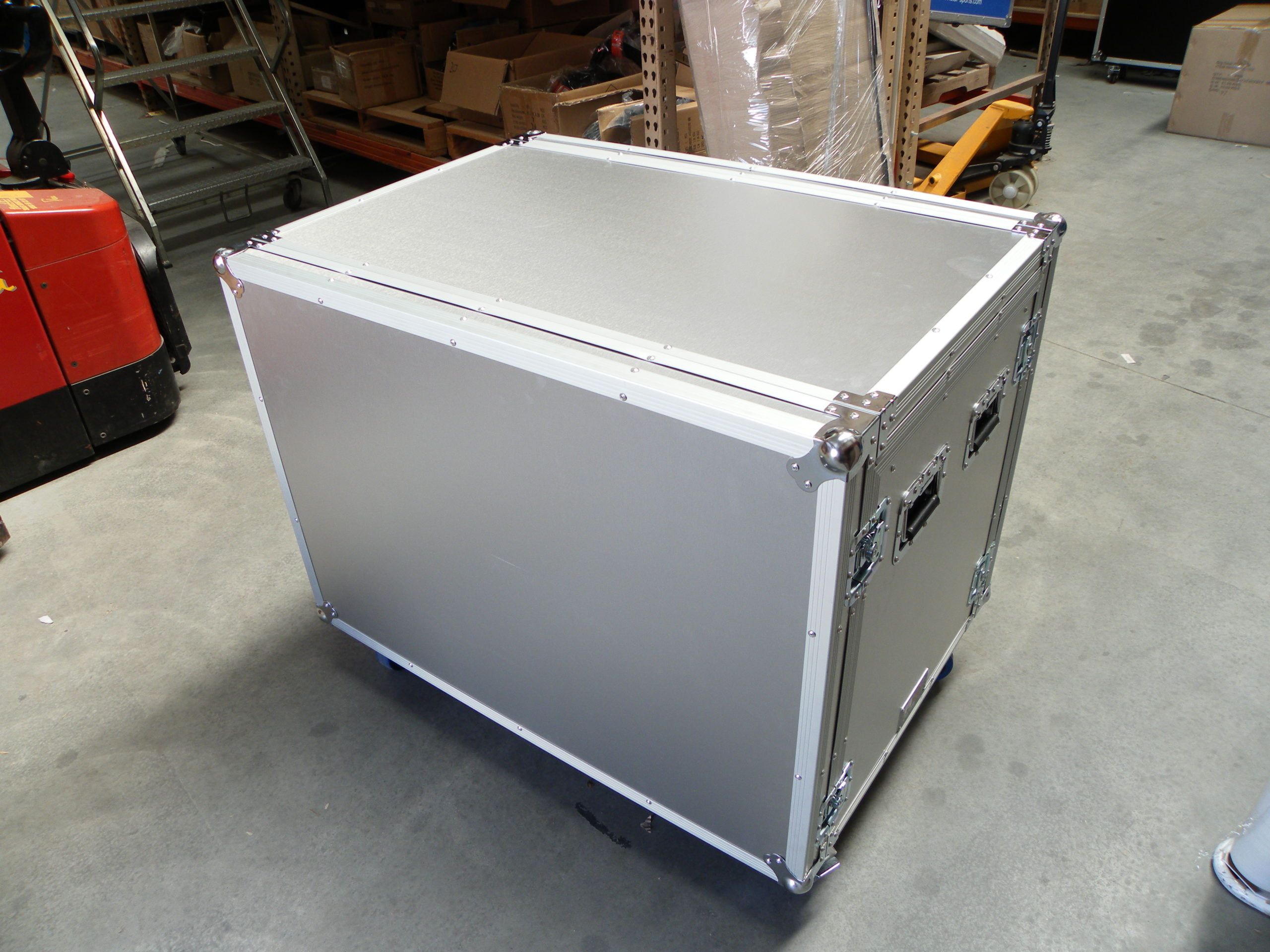 Custom Aluminium Rack Road Case Workstation (view 3 of 7)