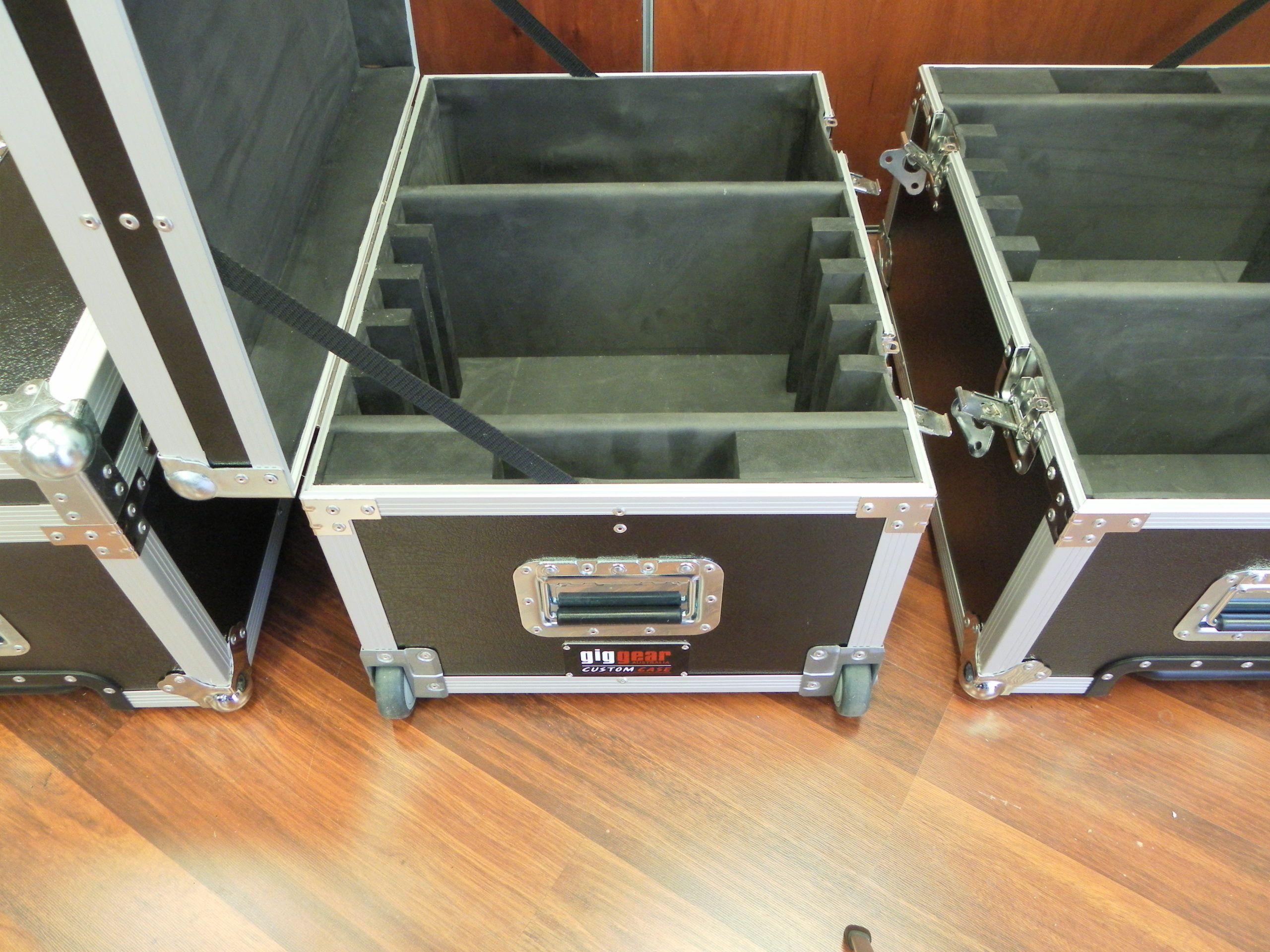 Custom Road Case For Multiple Laptops (view 2 of 5)