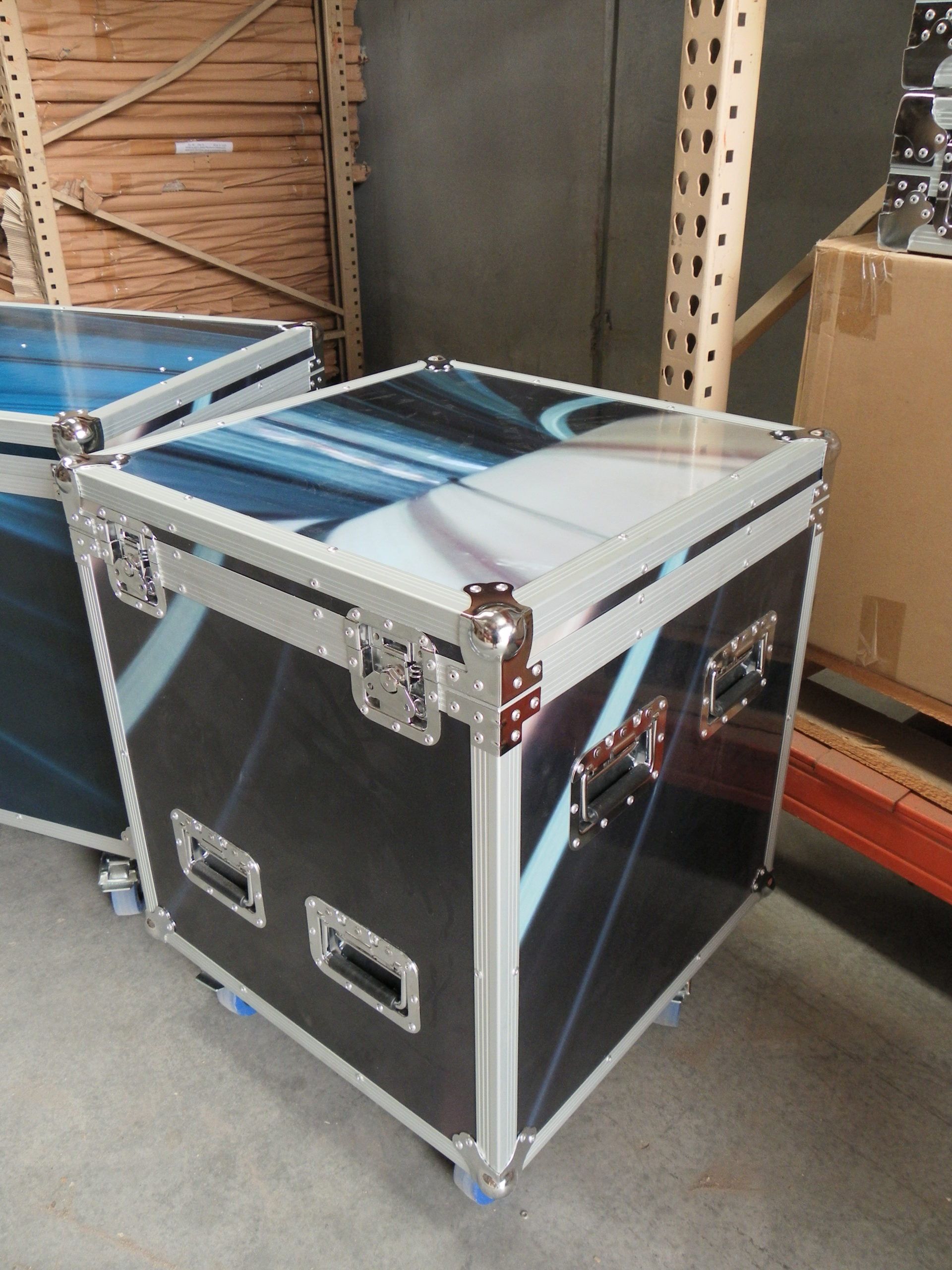 Custom Road Case Top Loading Packer With Full Vinyl Wrap (view 8 of 8)