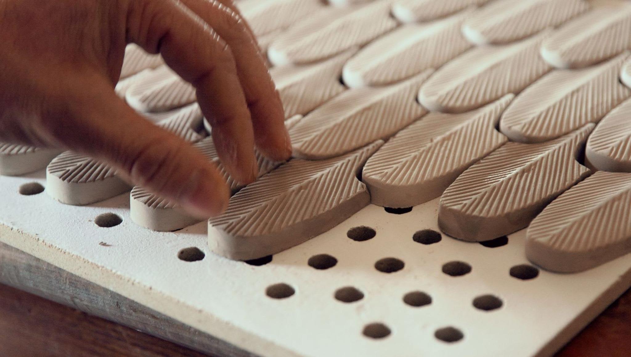 BottegaNove: Reinventare la ceramica tradizionale
