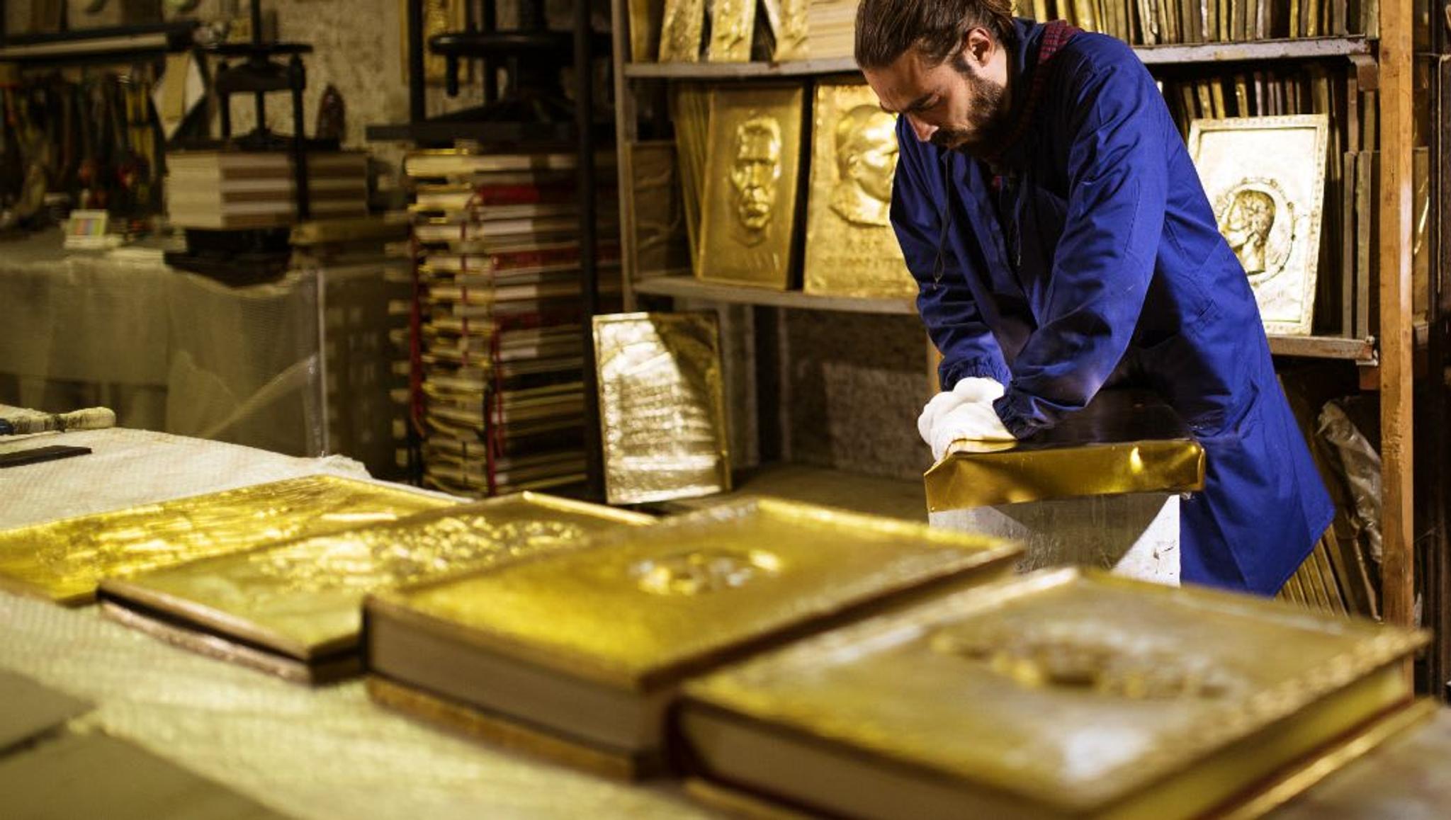 L’art de la fabrication des livres d’or