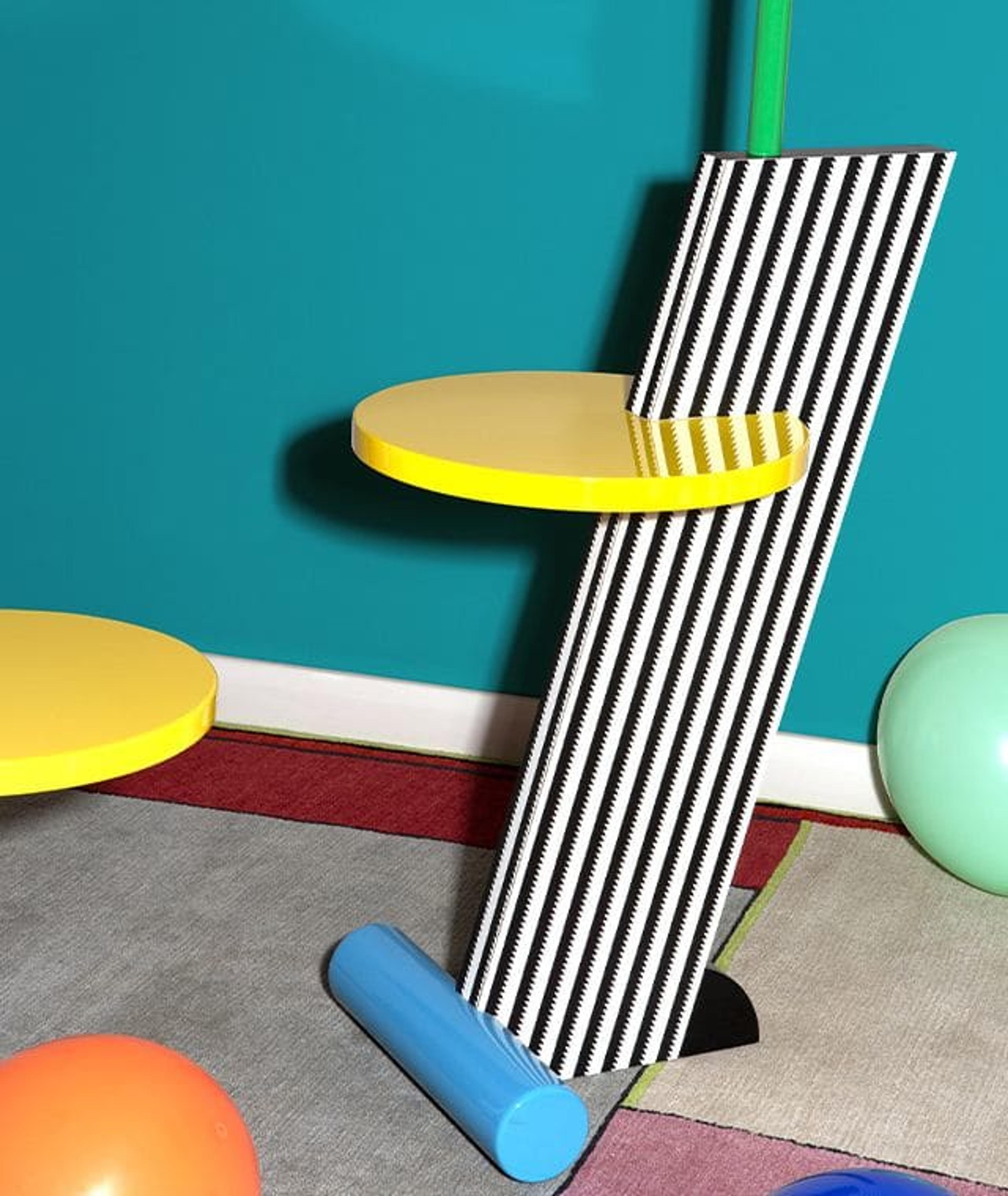 Flamingo Side Table by Michele De Lucchi - Credits Carlo Ninchi 