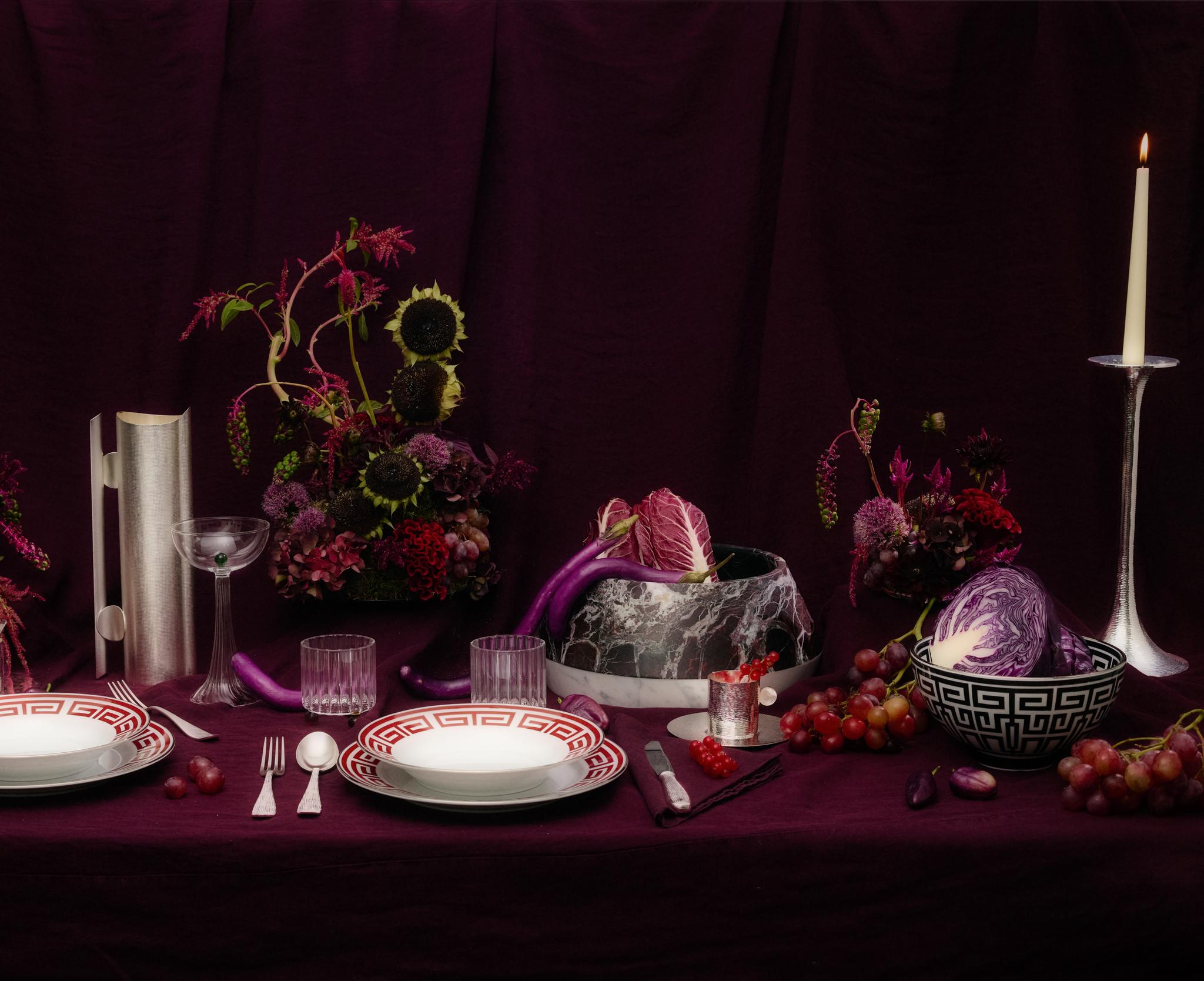 Artemest Holiday Tables