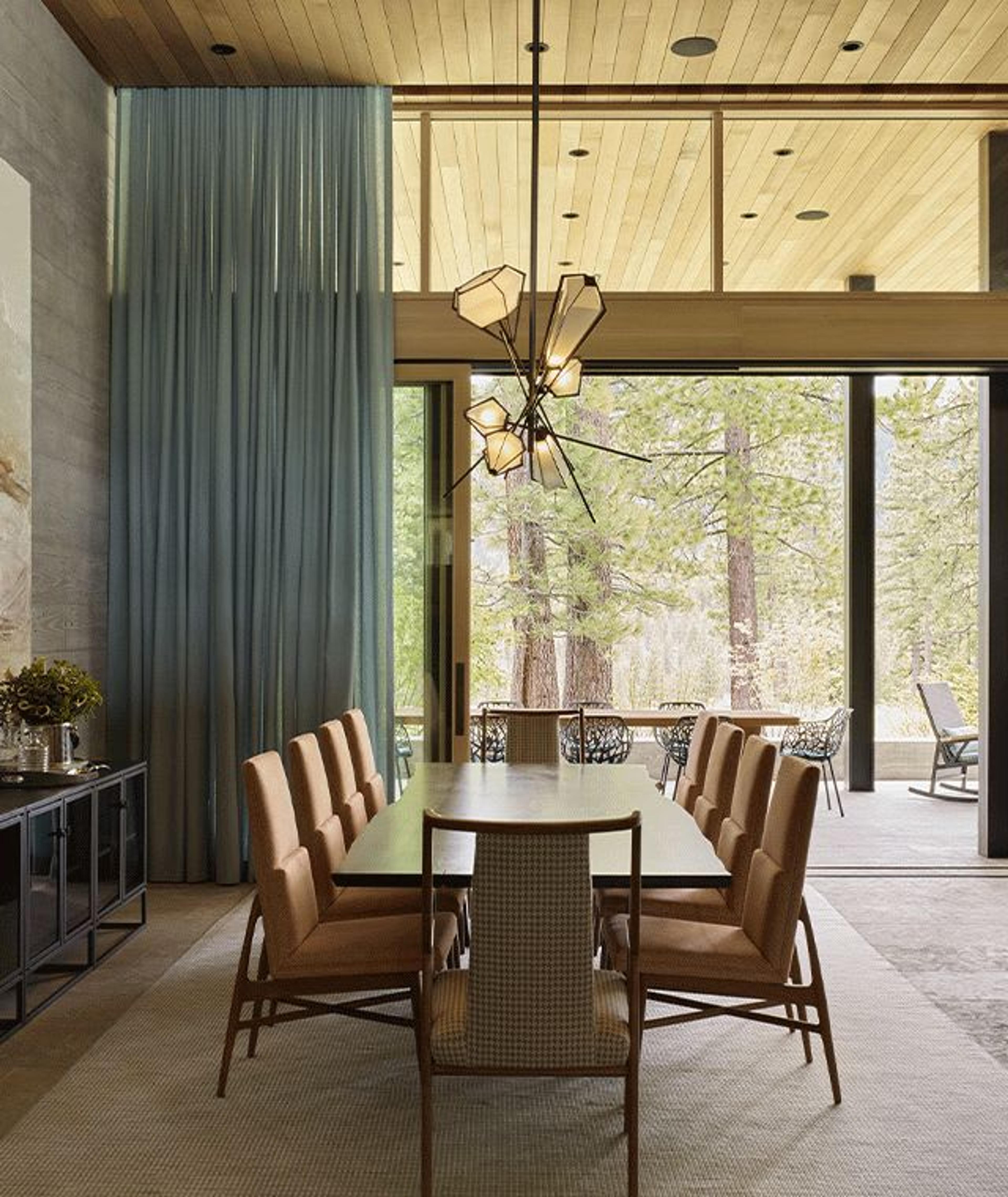 Beauty Meets Function: Kelly Hohla Interiors | Artemest