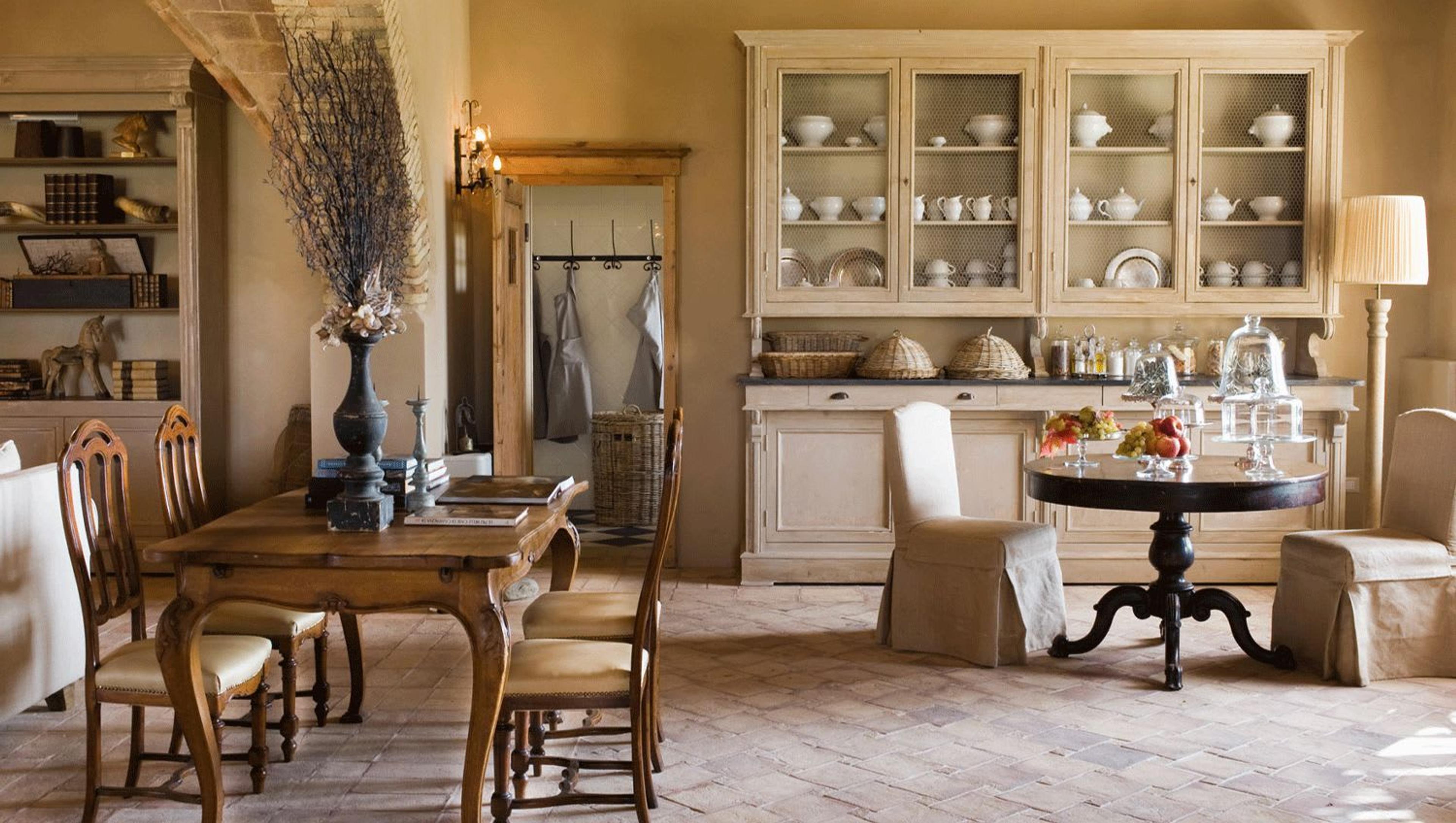 Relais Sant'Elena: Tuscan Dwelling of History and Stone