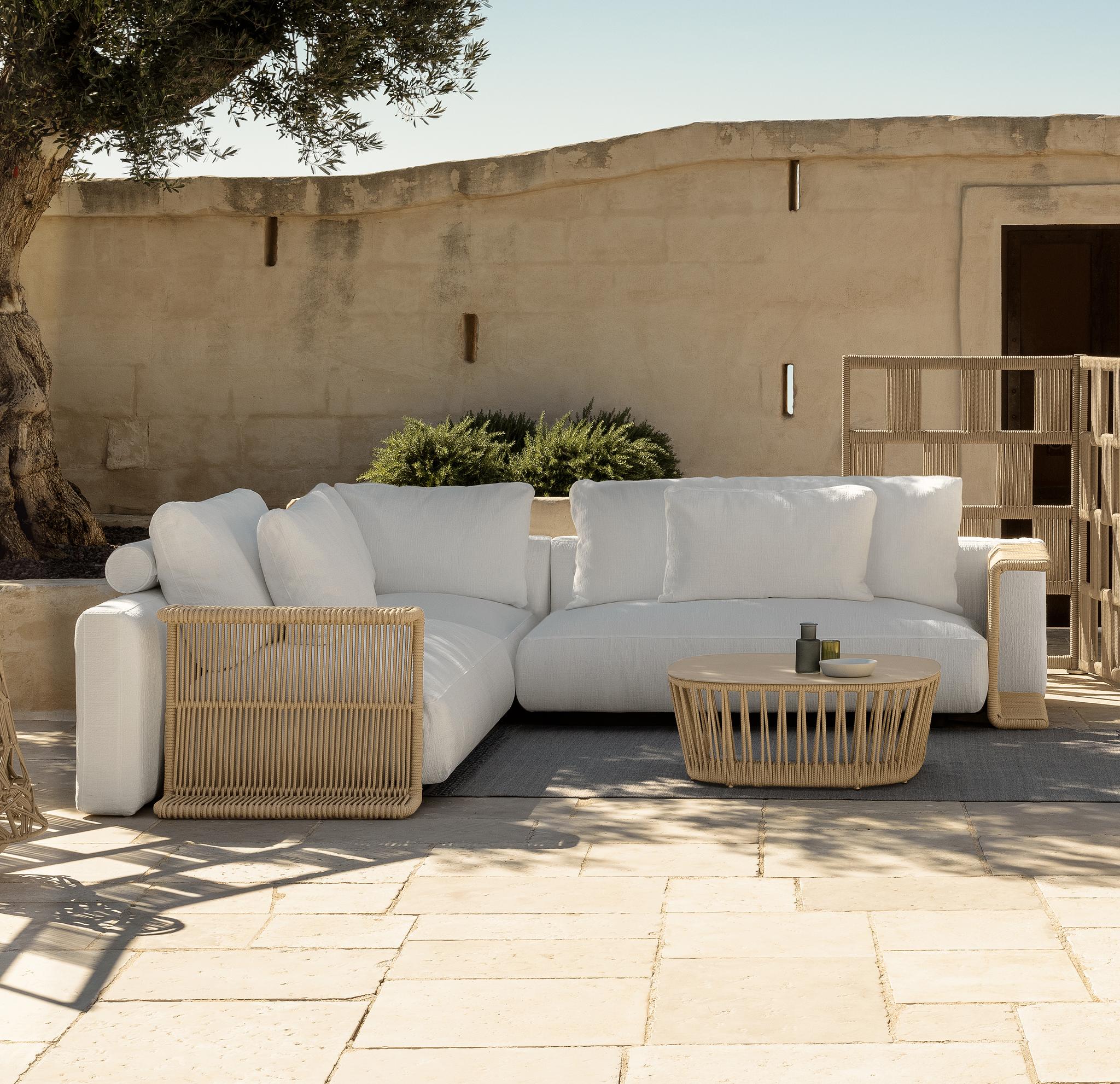 Upholstered Outdoor Sofas & Benches