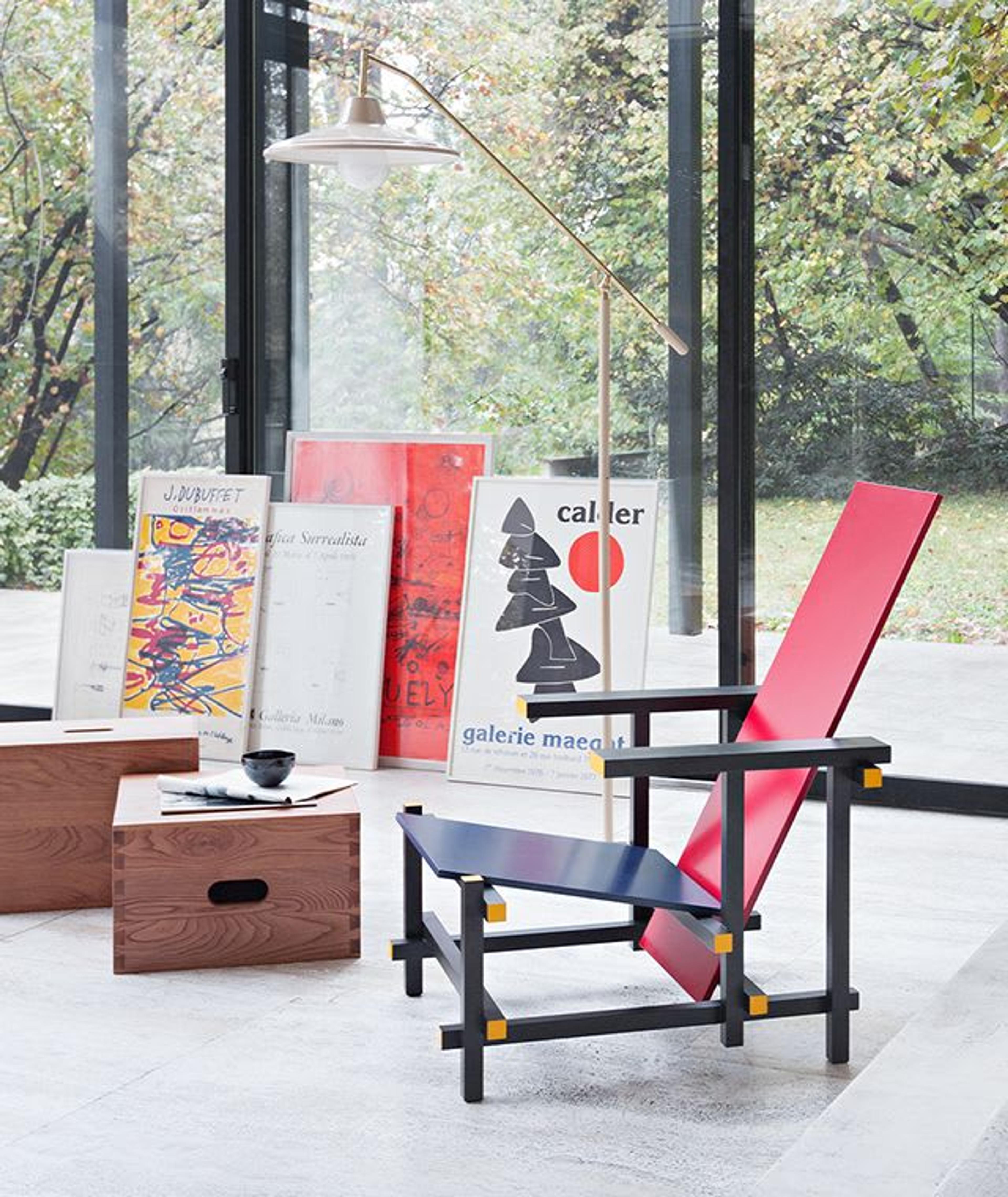 Cassina - Red & Blue by Gerrit T. Rietveld 