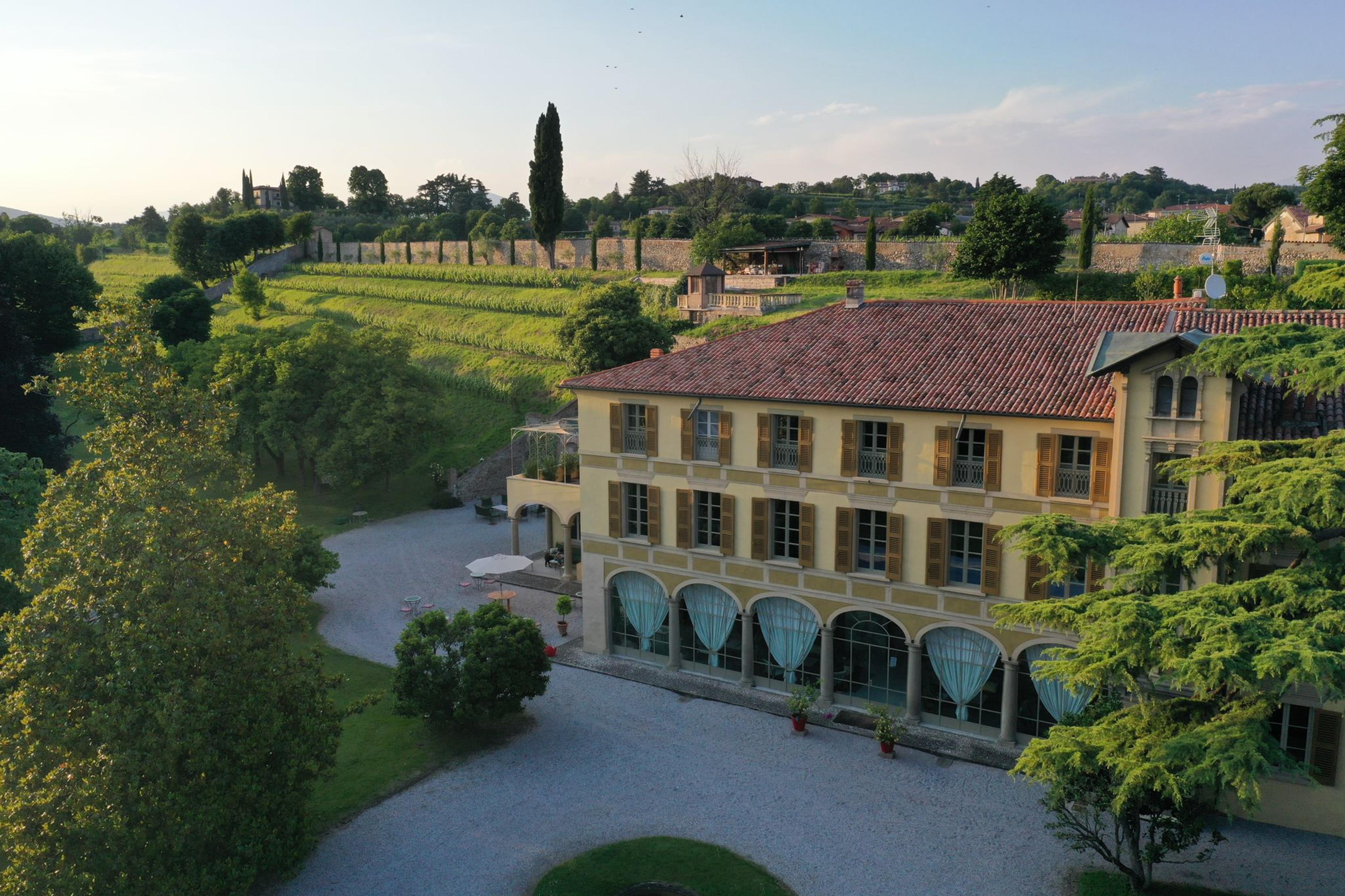 Villa Biondelli: A Tale of Wine, Wonder, and Timeless Italian Craft