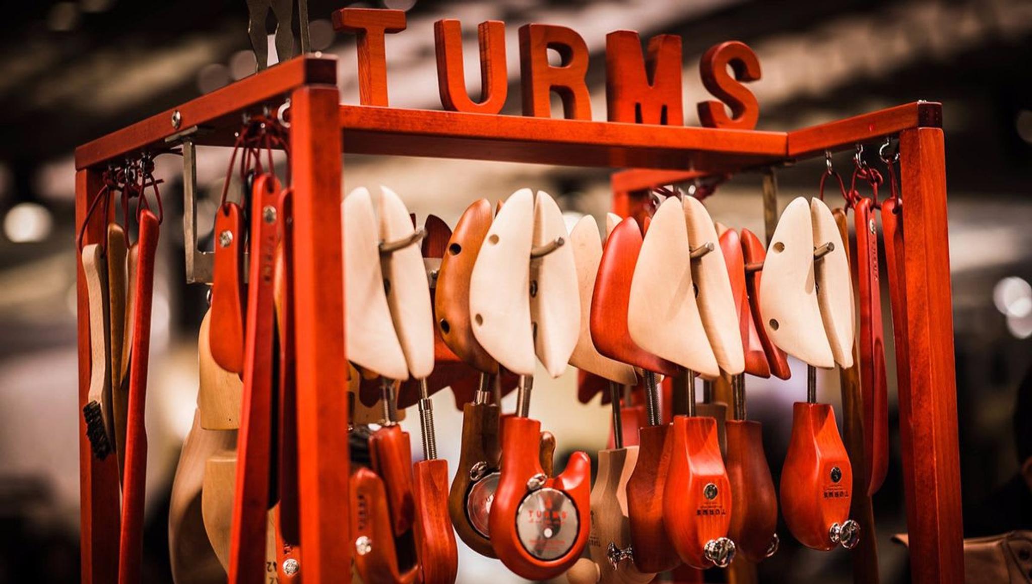 Exclusive Shoe Accessories by Turms