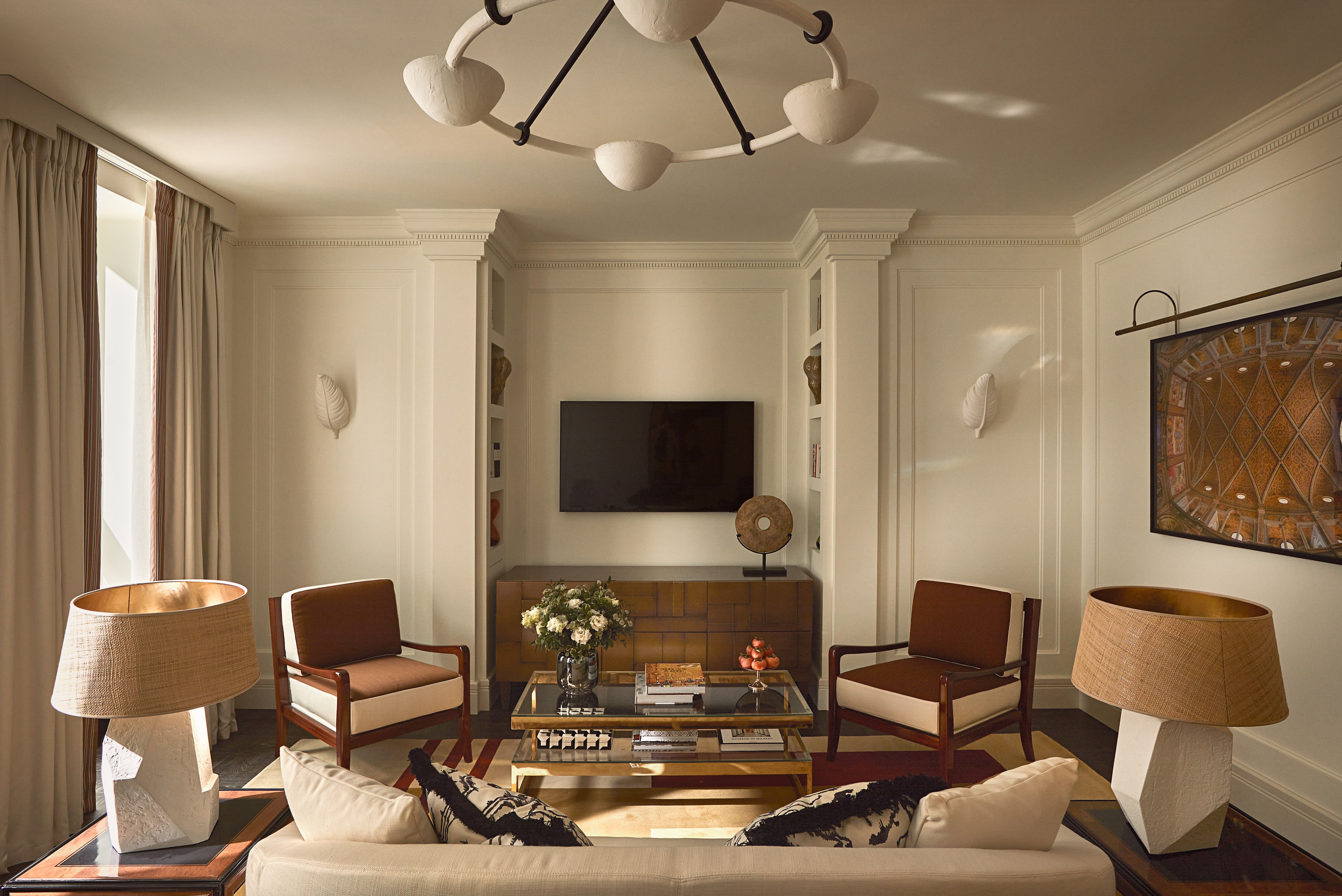 Milan's Elegance Meets Contemporary Living at The Carlton