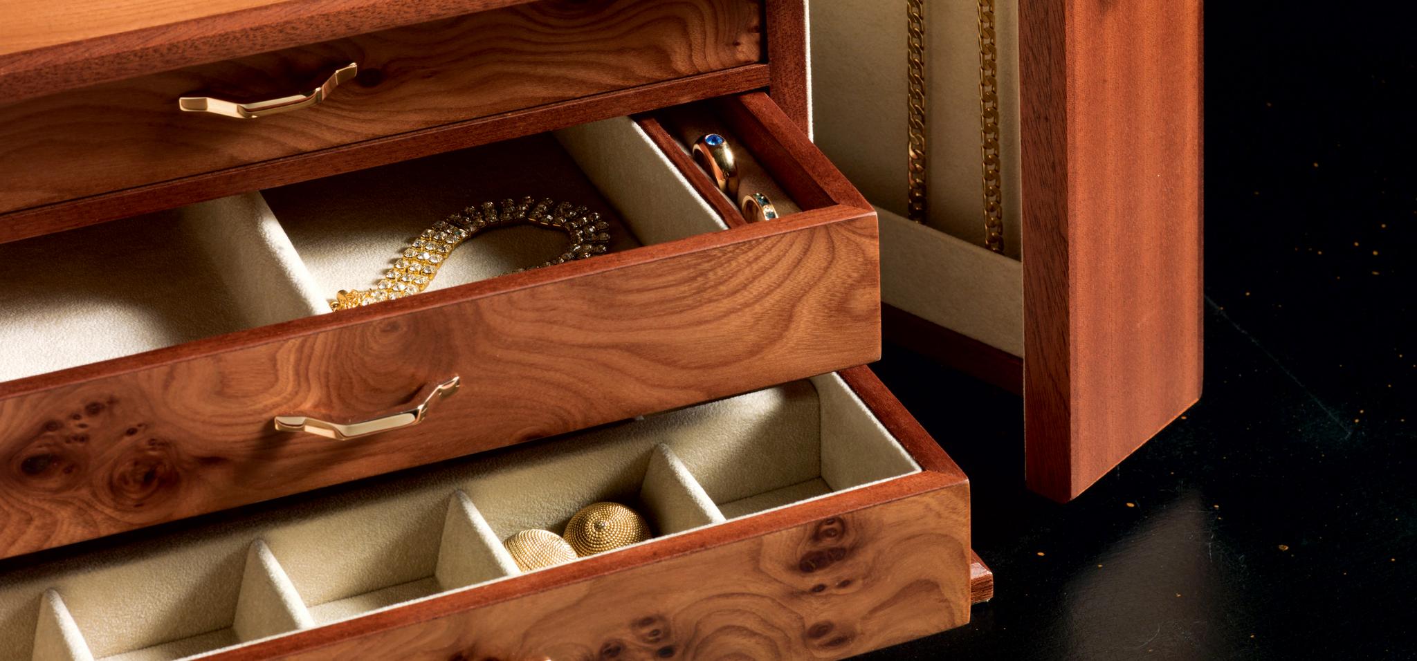 Exquisite Jewelry Boxes