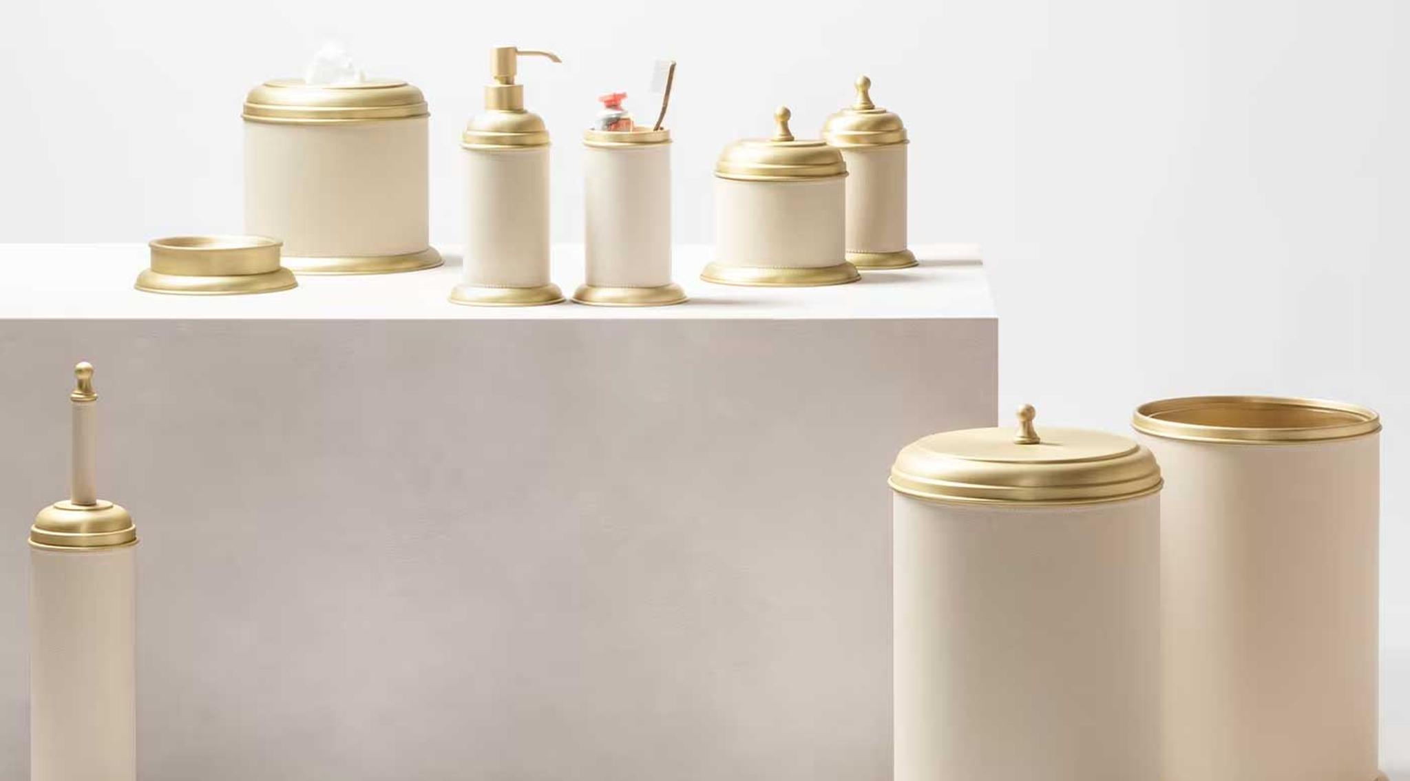 Decoración Metálica para el Baño