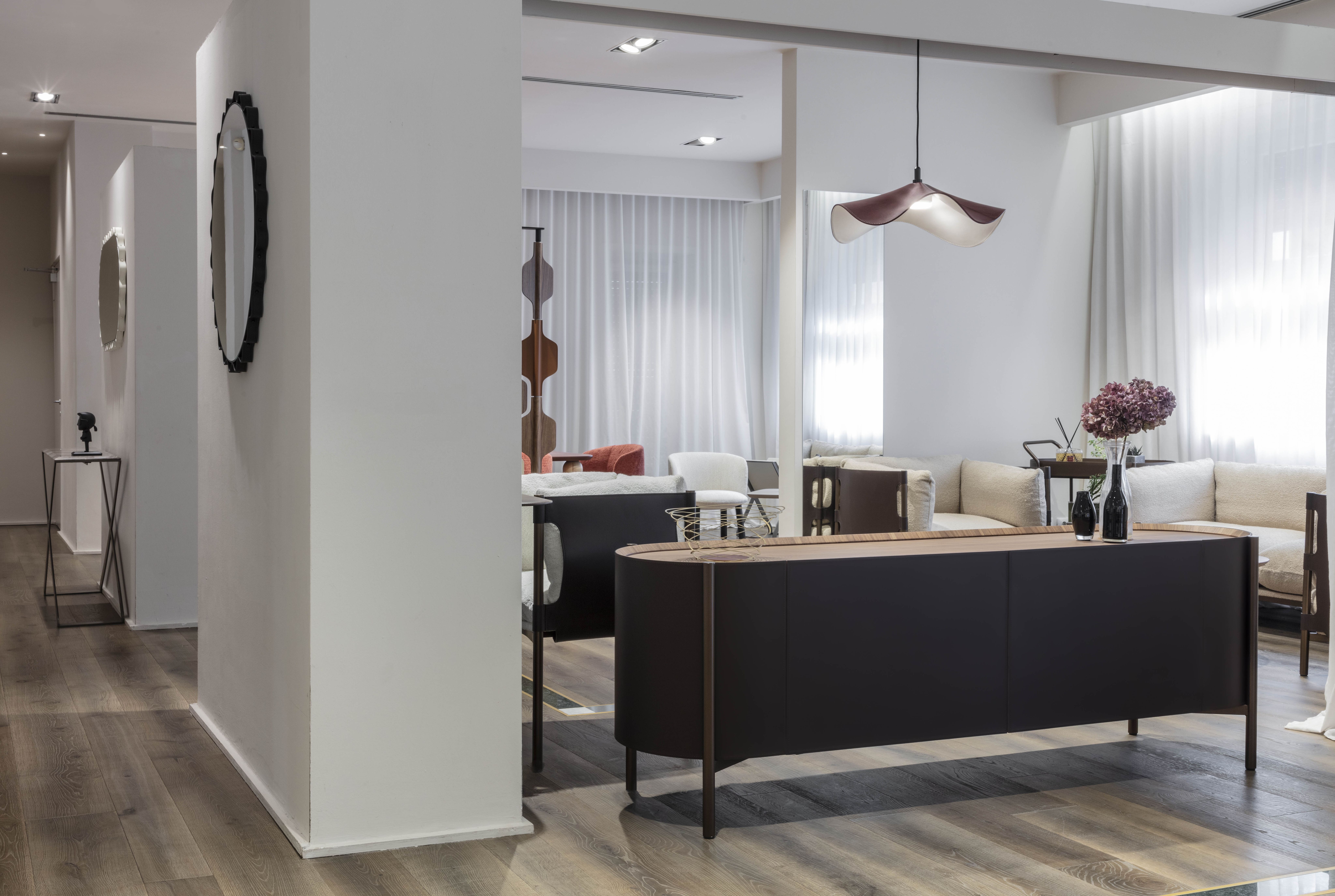 Enrico Pellizzoni - Furniture Maker | Artemest