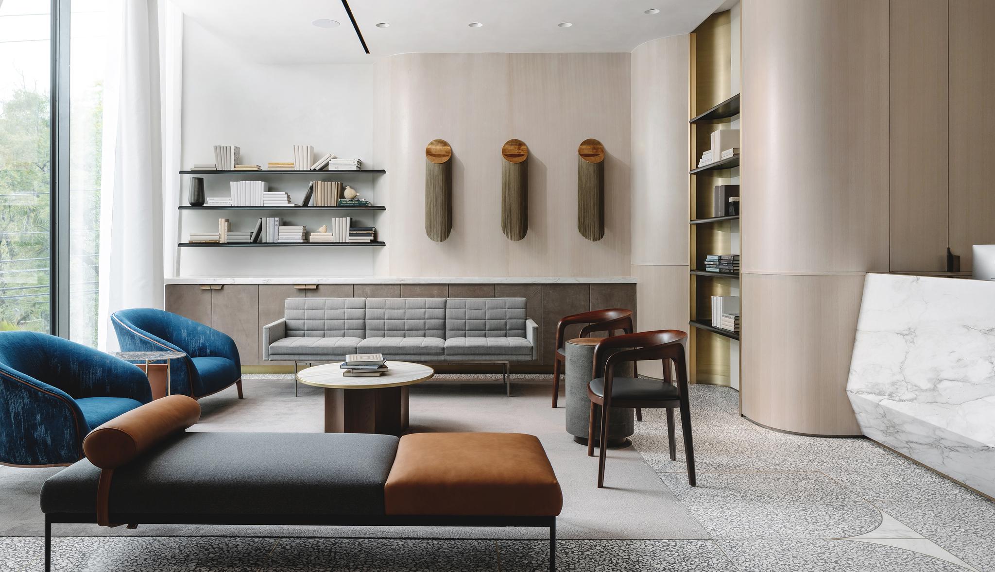 Sourcing & Styling