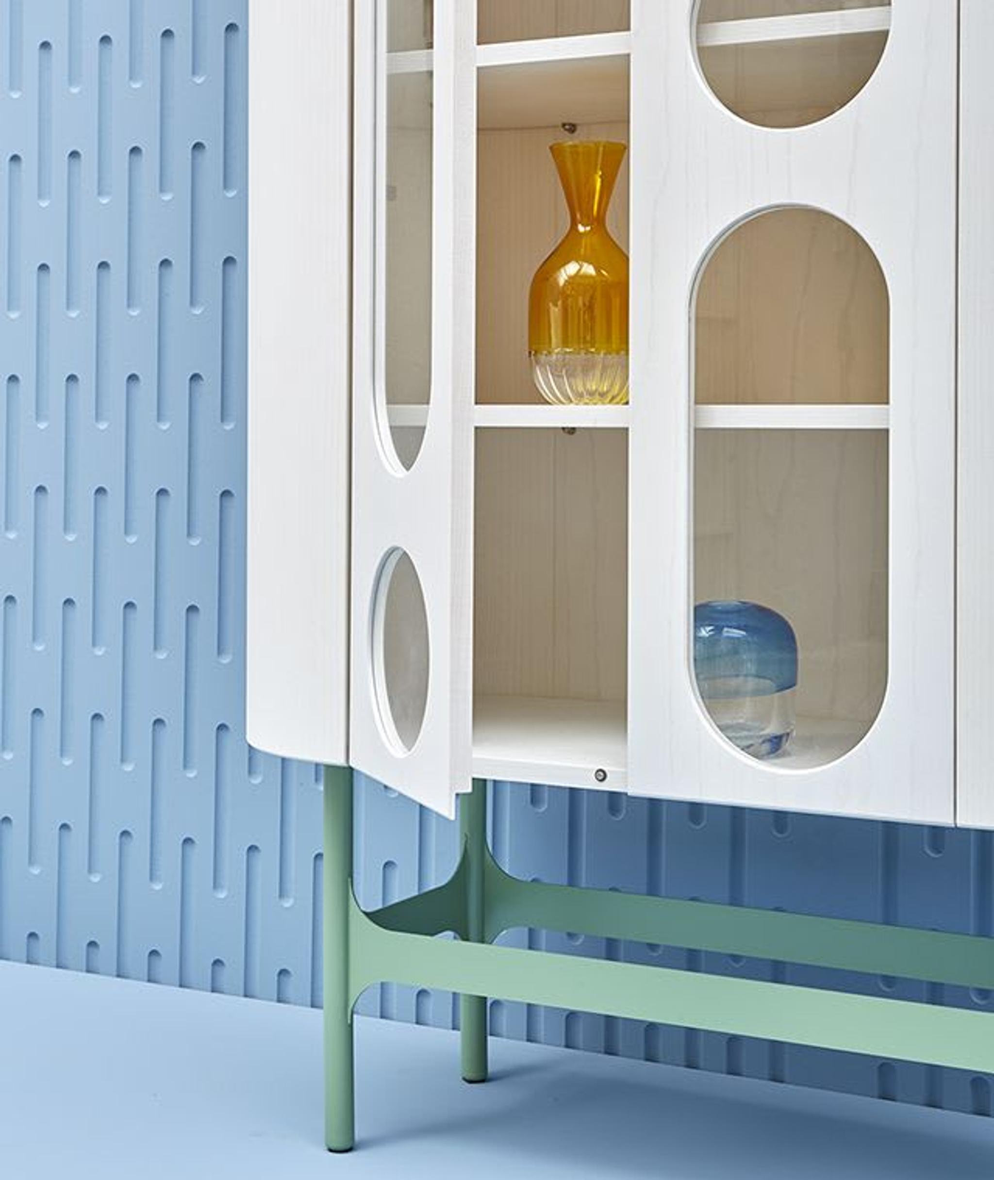 Oblò B Cabinet par Scapin Collezioni