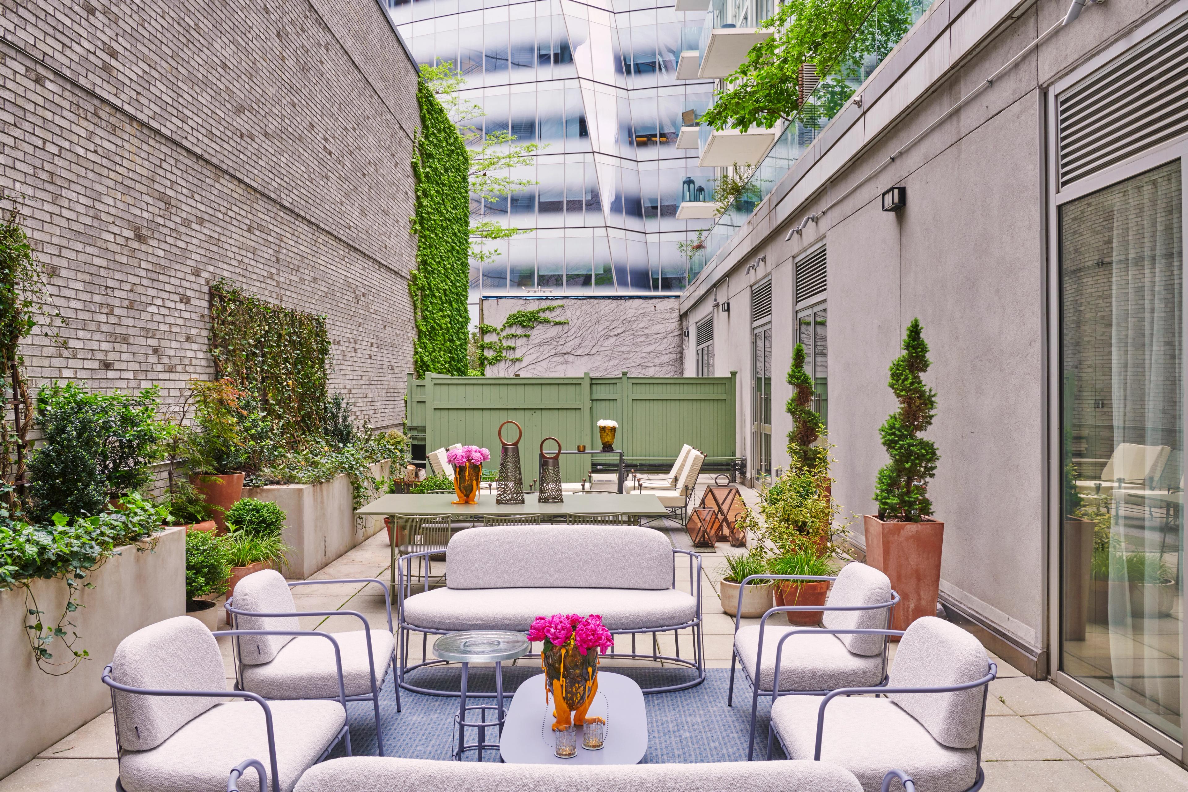 Alfresco Living at Artemest Galleria