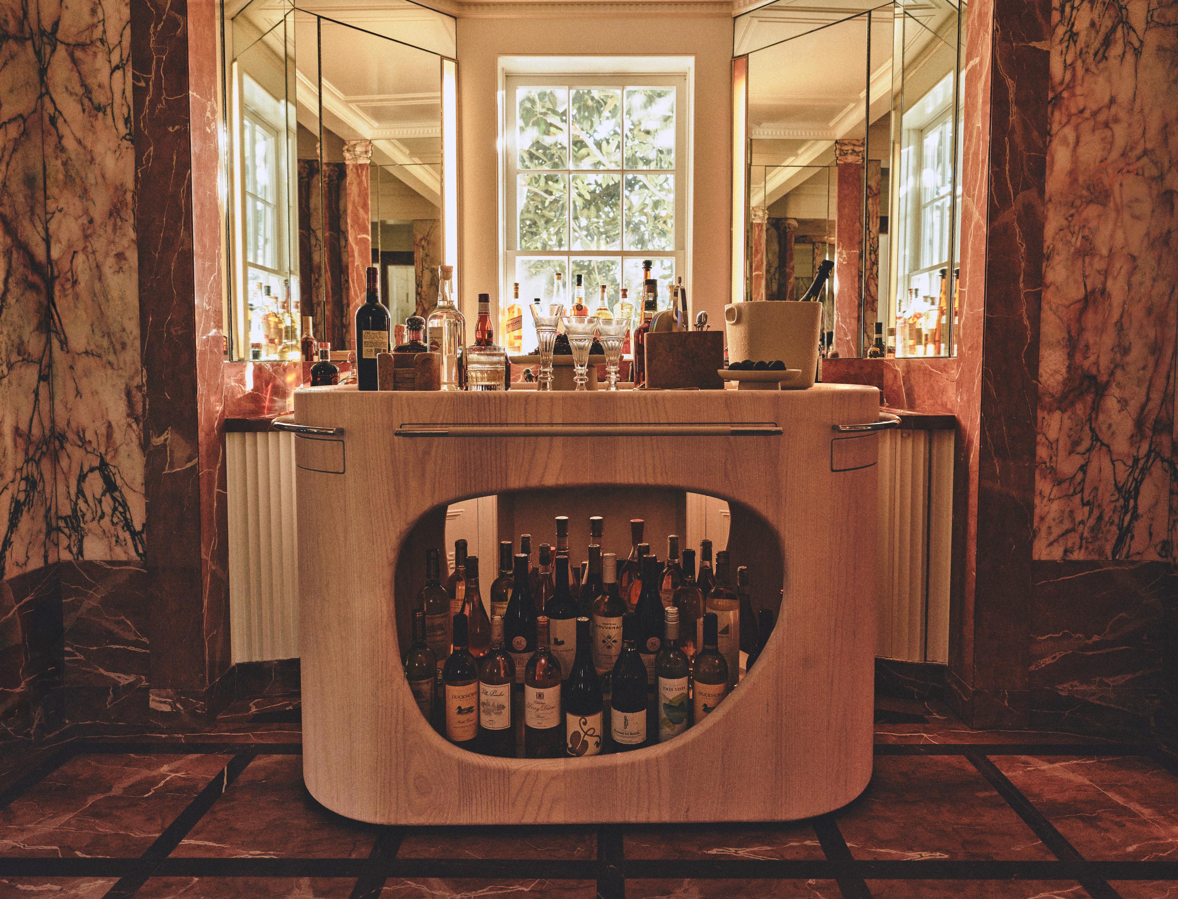 Maris Kollektion von Kelly Wearstler für Giobagnara: Zwischen Schönheit und Funktionalität