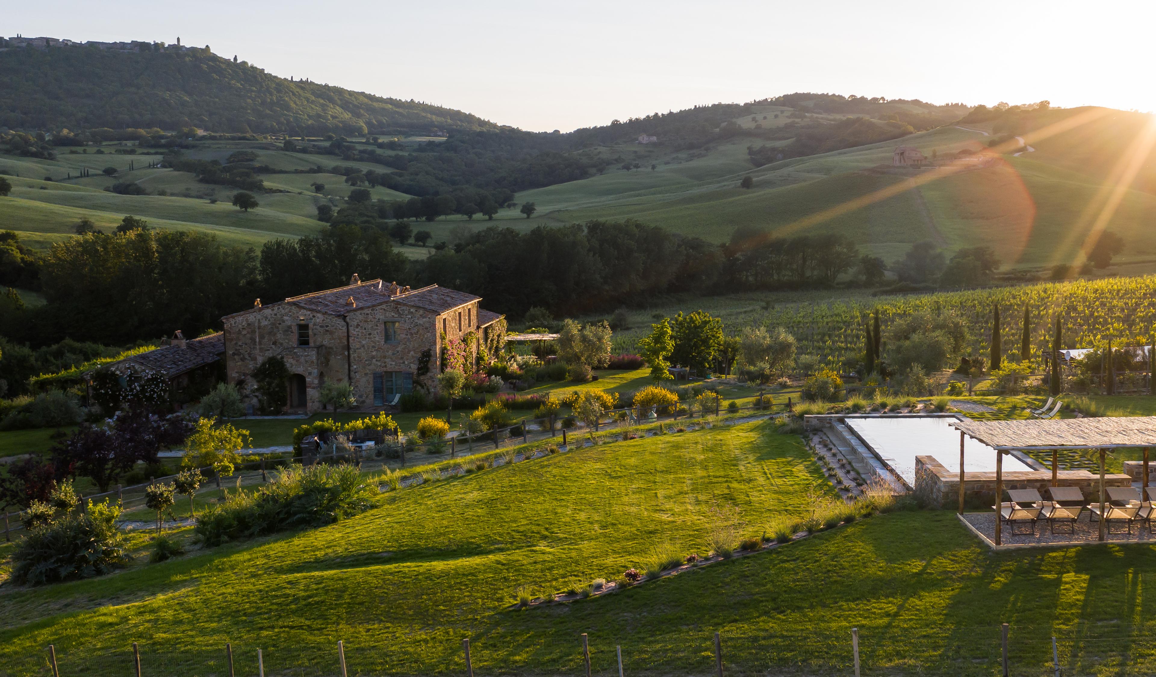 Follonico: The Gentle Rhythm of Authentic Tuscany