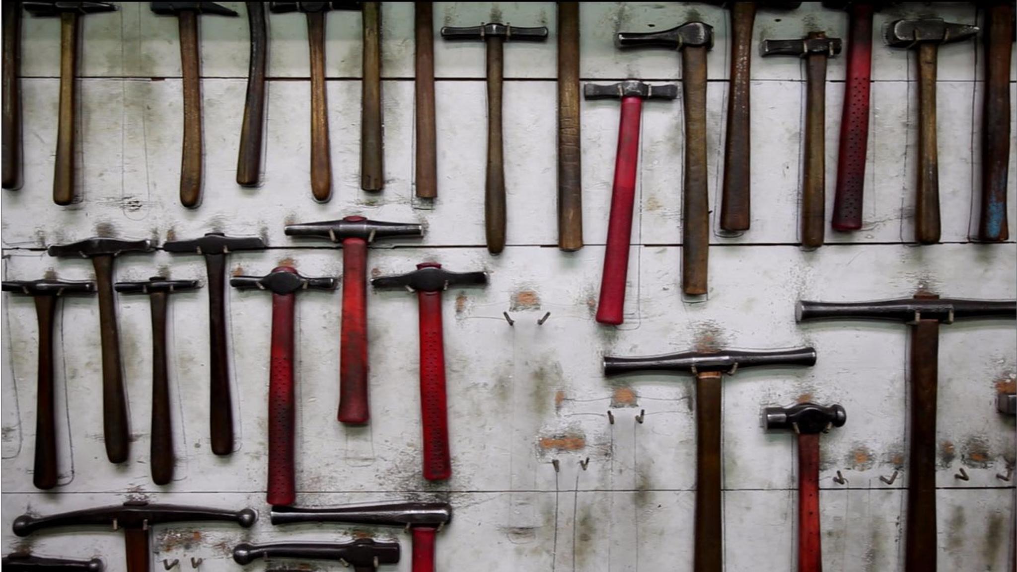 Algunos de los martillos fabricados personalmente por Bernardo Zanetto para crear los patrones únicos de Zanetto.