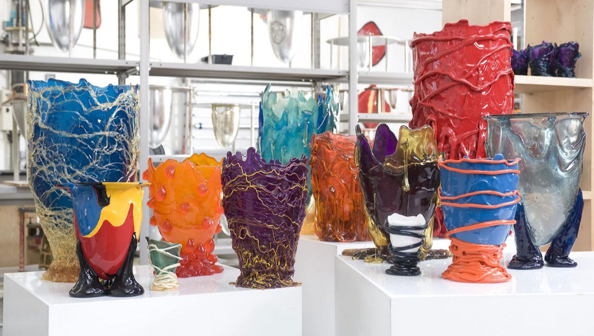 Vasen aus Harz: Corsi Design Factory