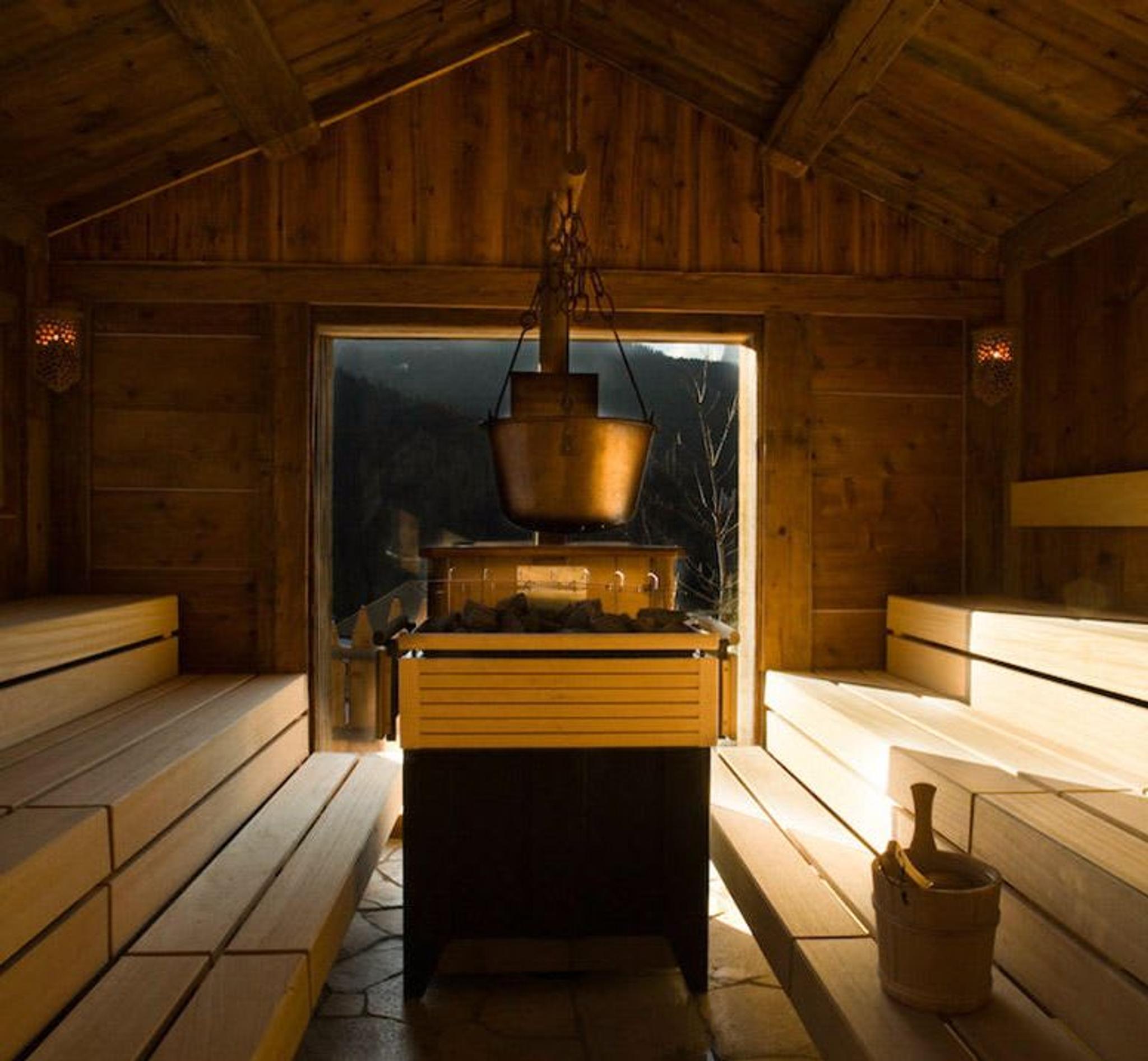 Alpine Sauna in the garden
