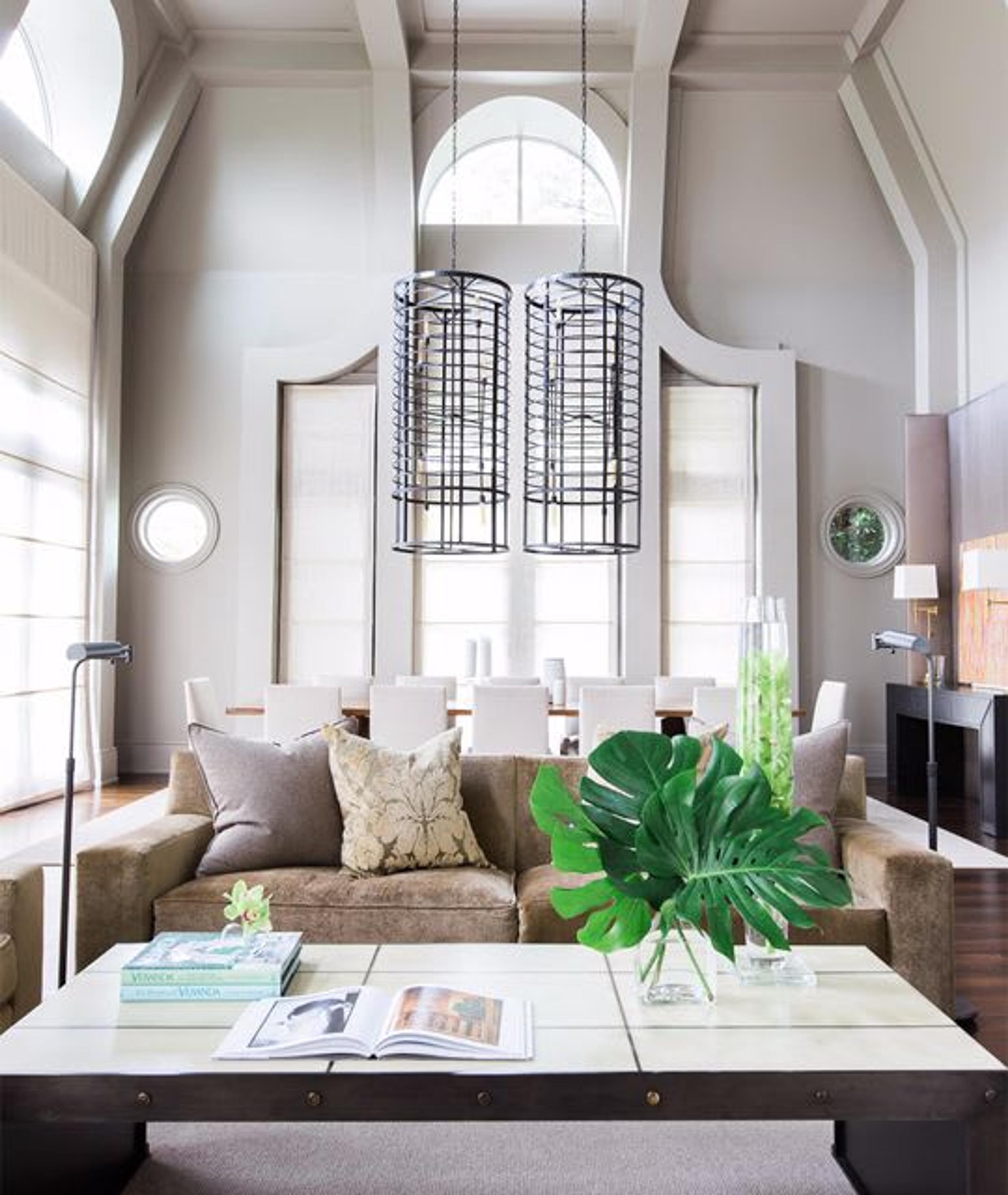 L'elegante salotto dell'elegante Historic Nashville Mansion. Foto di Alyssa Rosenheck