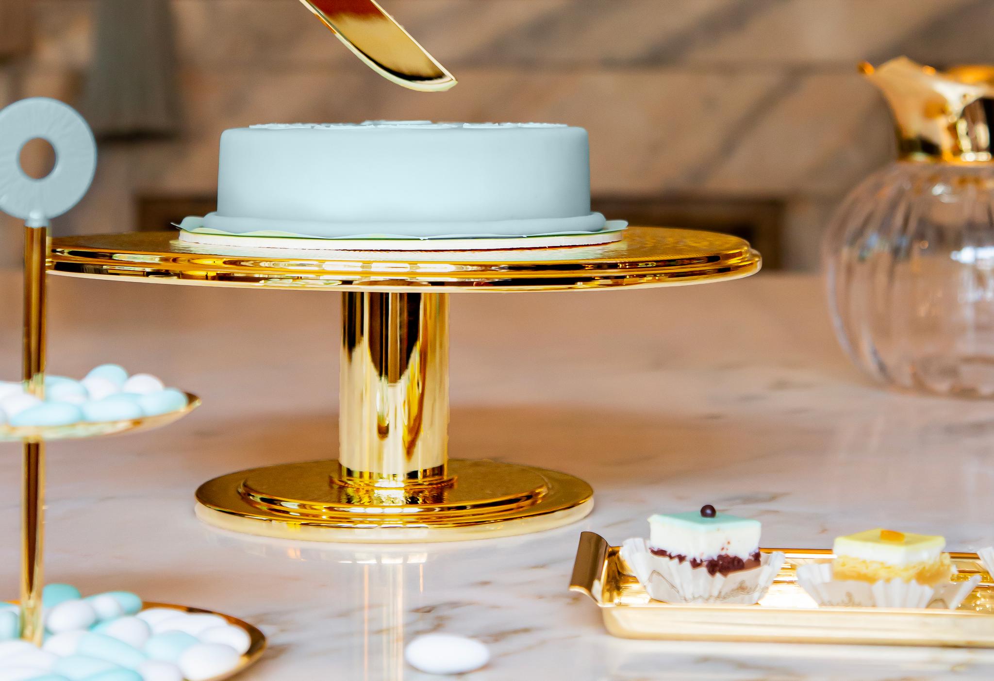 New In Cake Stands