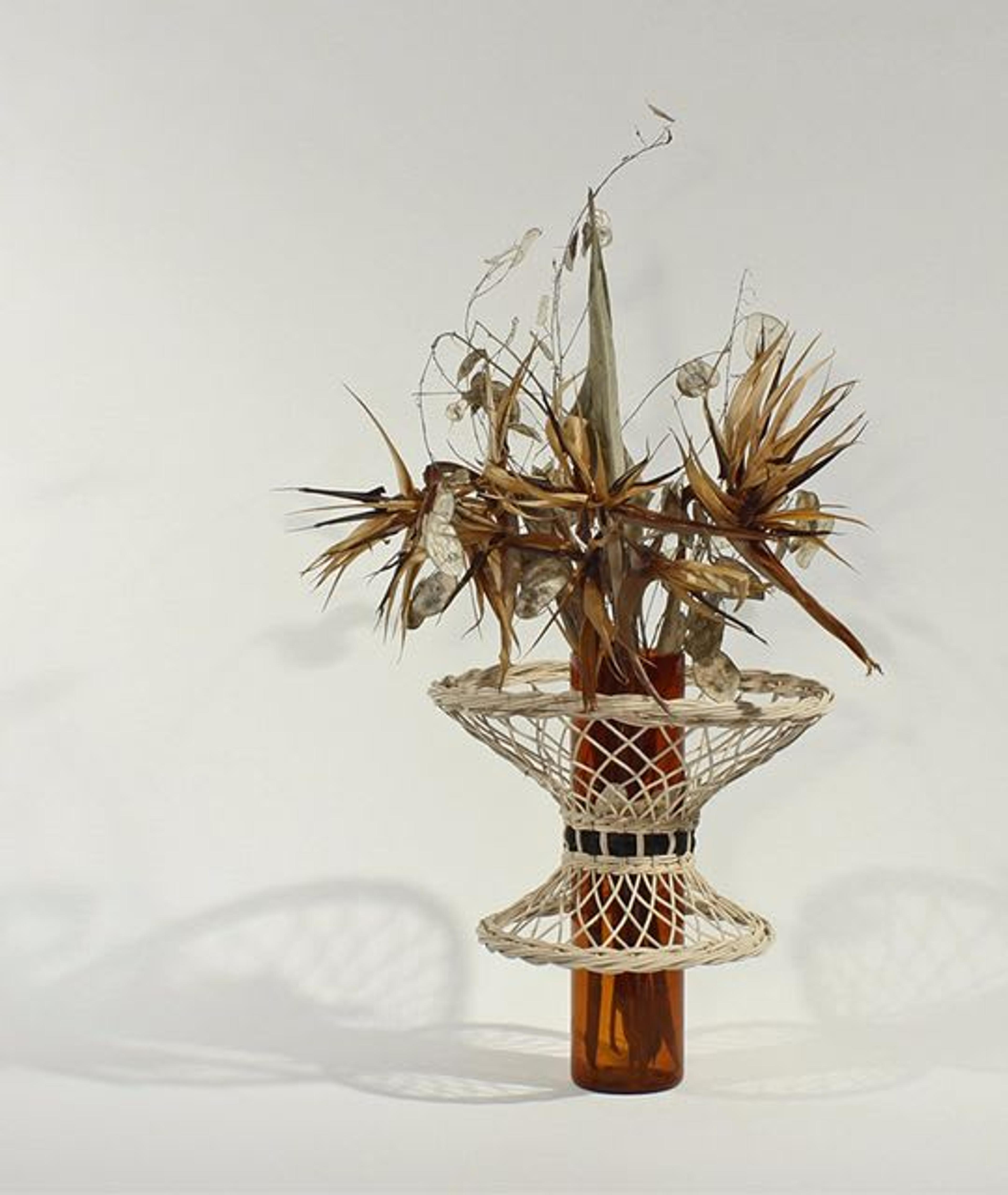 Ballerina Red Flower Vase by Manufatto