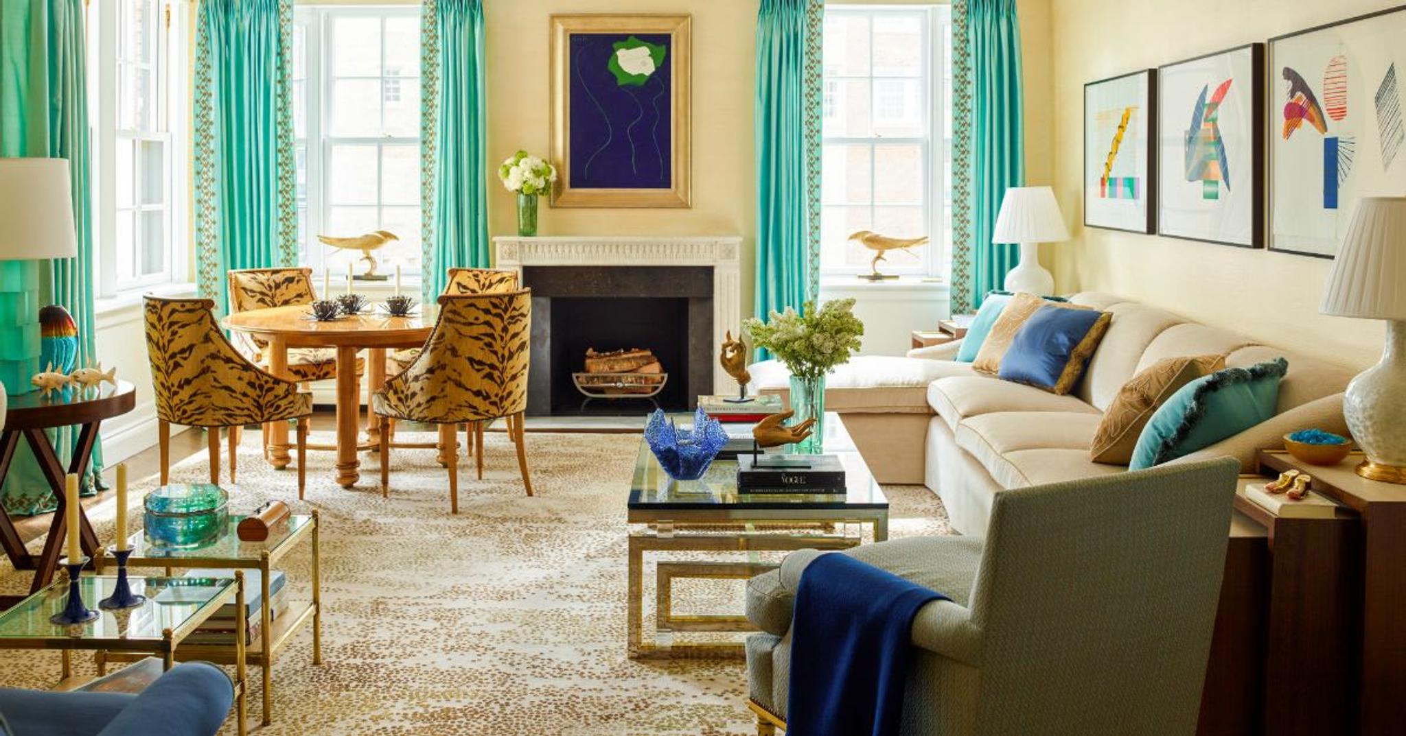 The 1930's inspired living area of a splendid New York city apartment decorated by Cullman & Kravis.