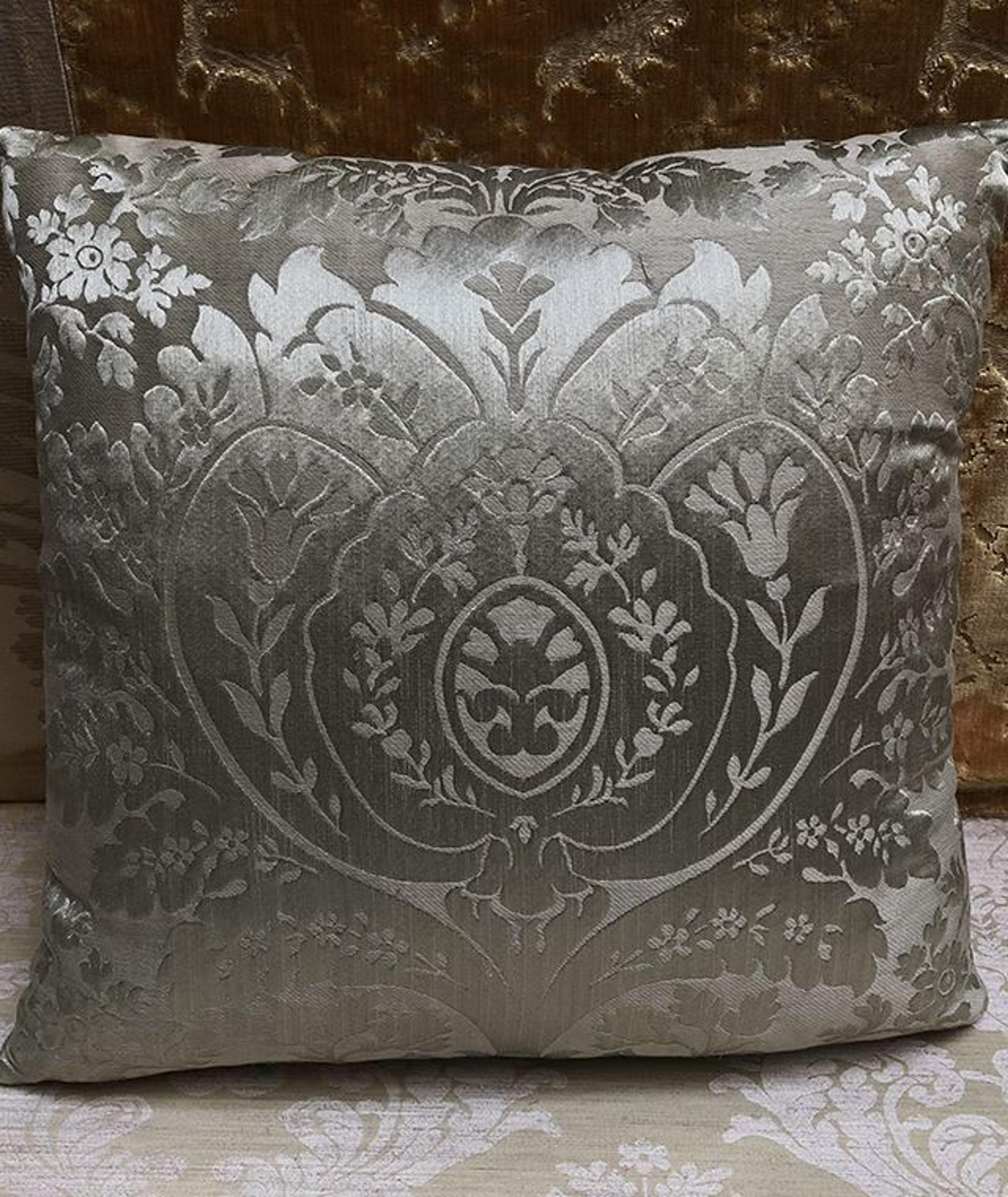 Sagredo Giada Cushion by Tessitura Bevilacqua