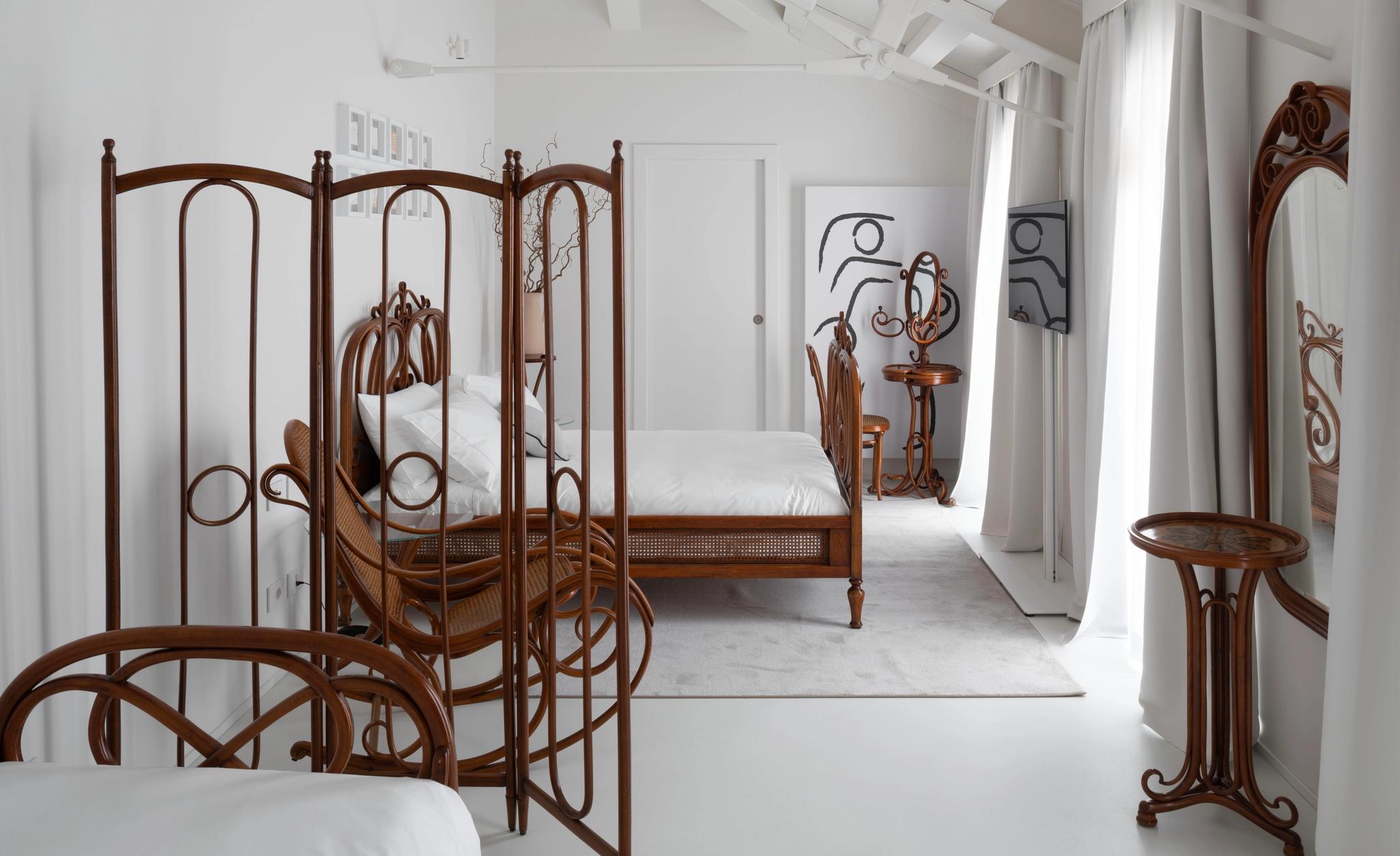 Photography by Manuel Rossi + German Bourgeat