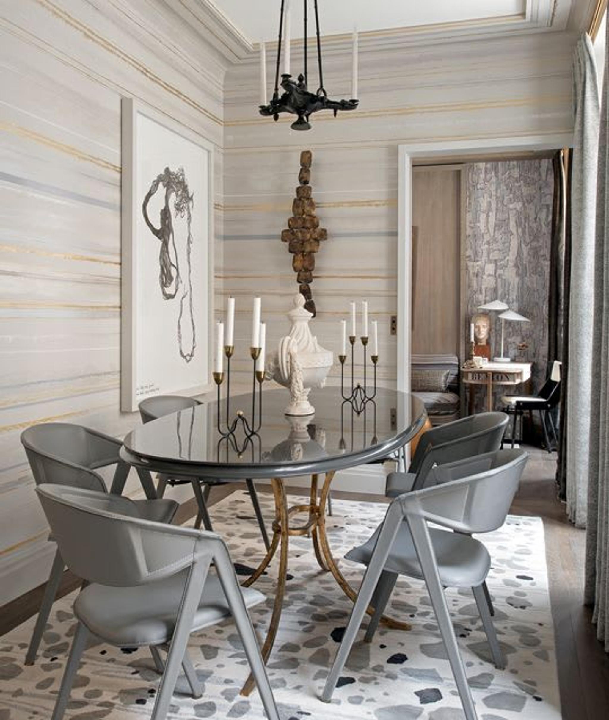 Rue de Lille, Paris apartment dining room by Jean-Louis Deniot. Photo by Xavier Béjot