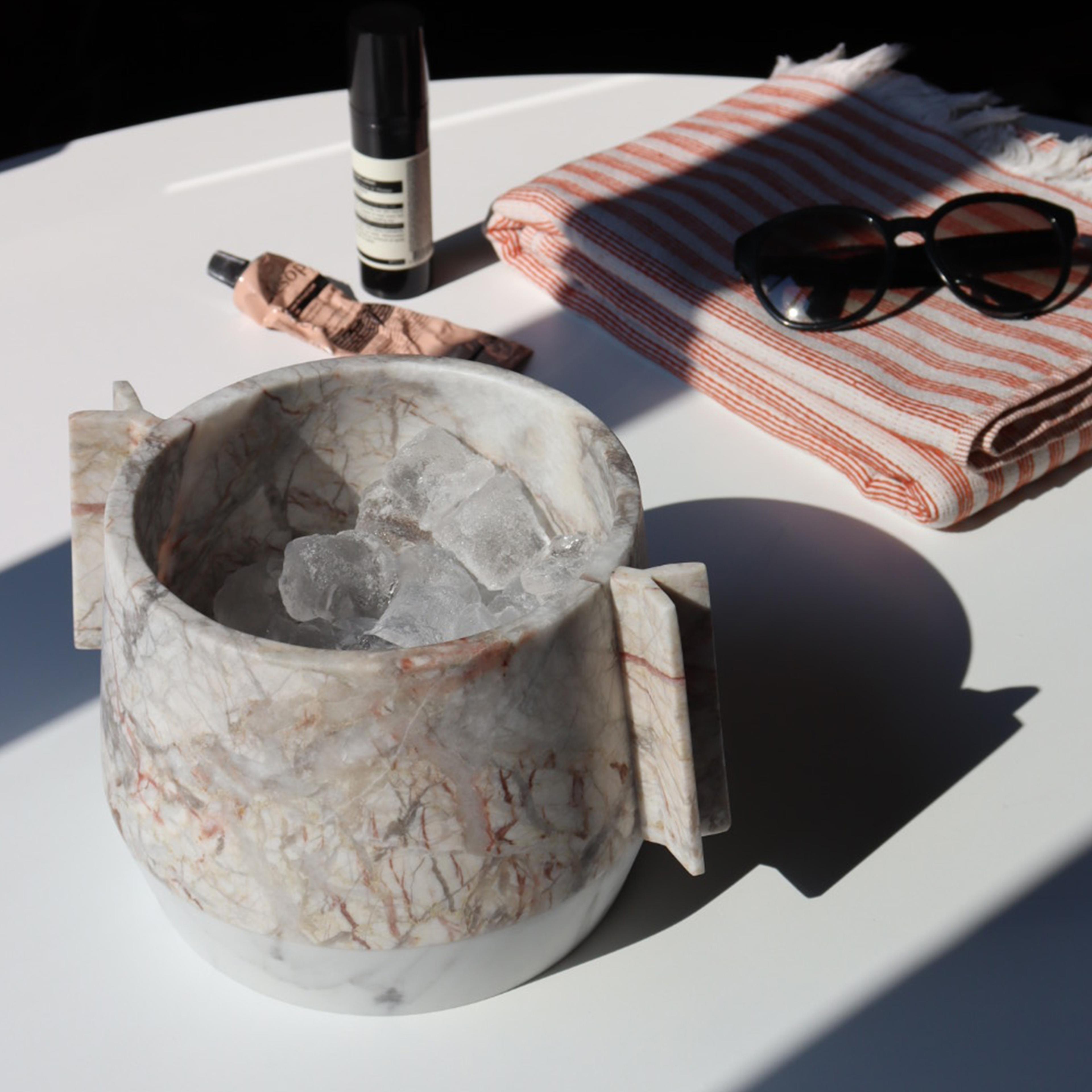 Fast Shipping Ice Buckets & Wine Coolers 