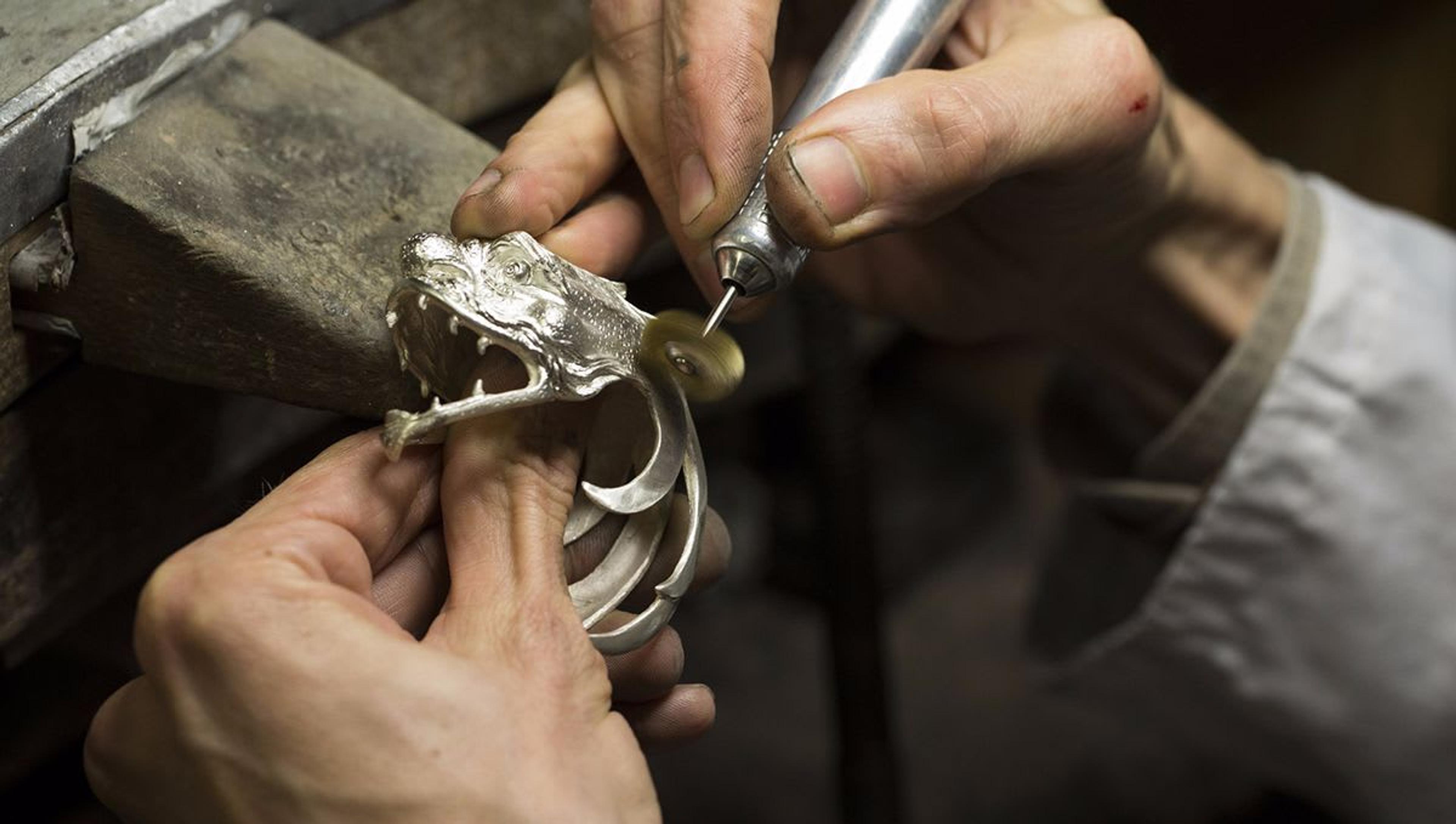 Pestelli's Magic Silver Creatures