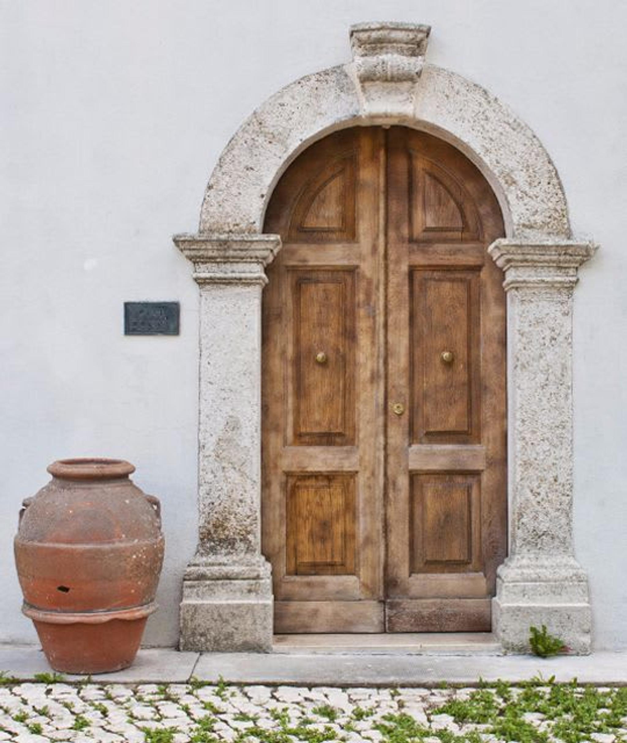 L'entrée rustique de Casadonna.