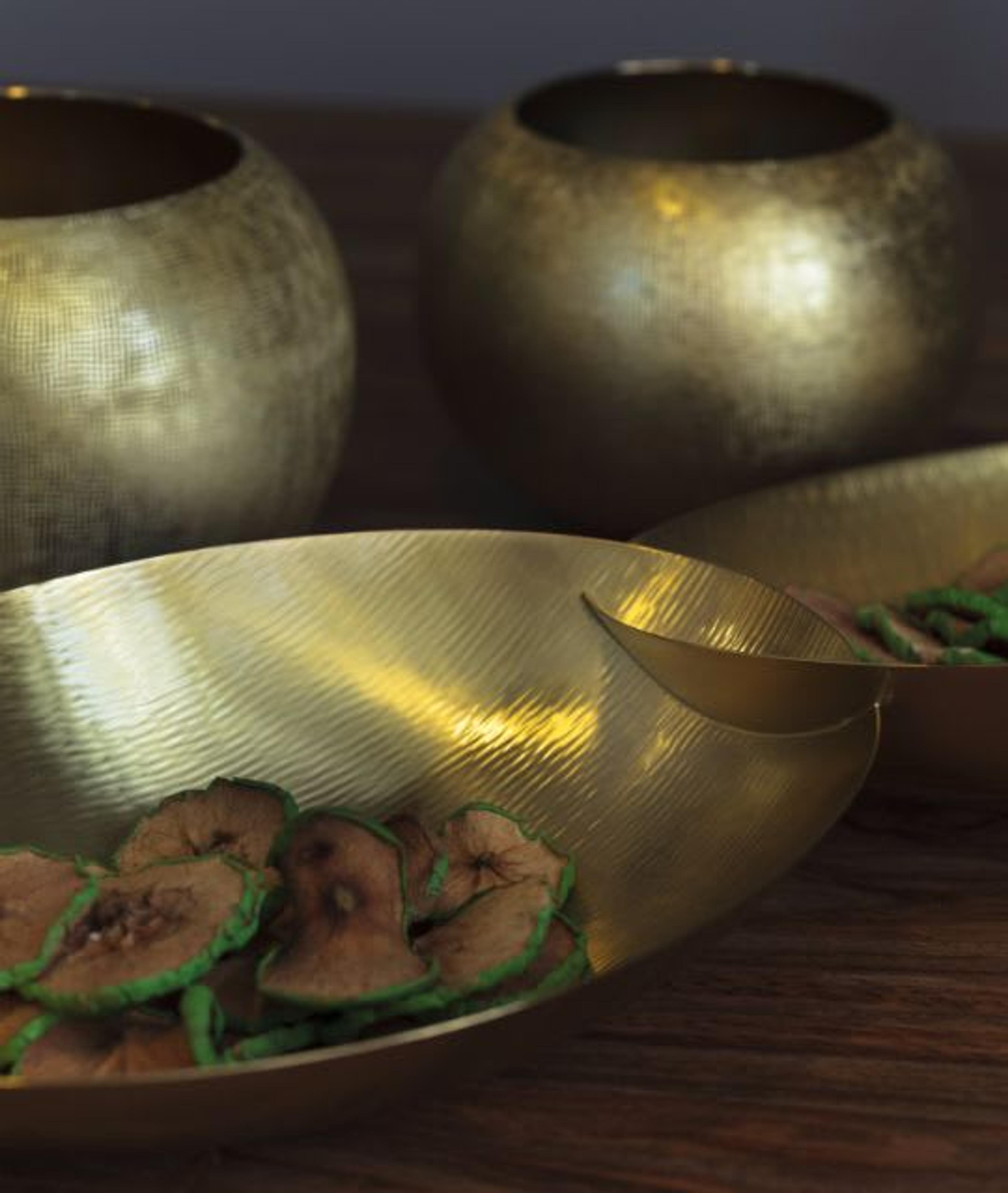 Coccodoro bowls and bowl Dell'Abbondanza. 