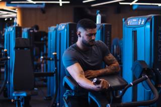 Áreas para musculação e cardio