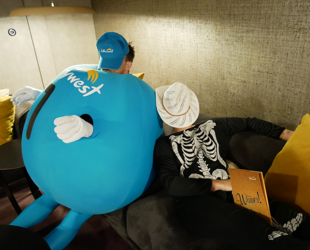 saturday lotto image