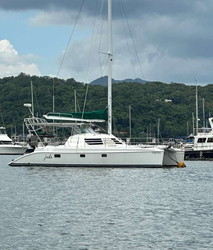 Manta 42