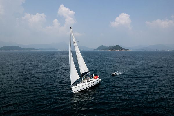 Hunter 450 — Volaré