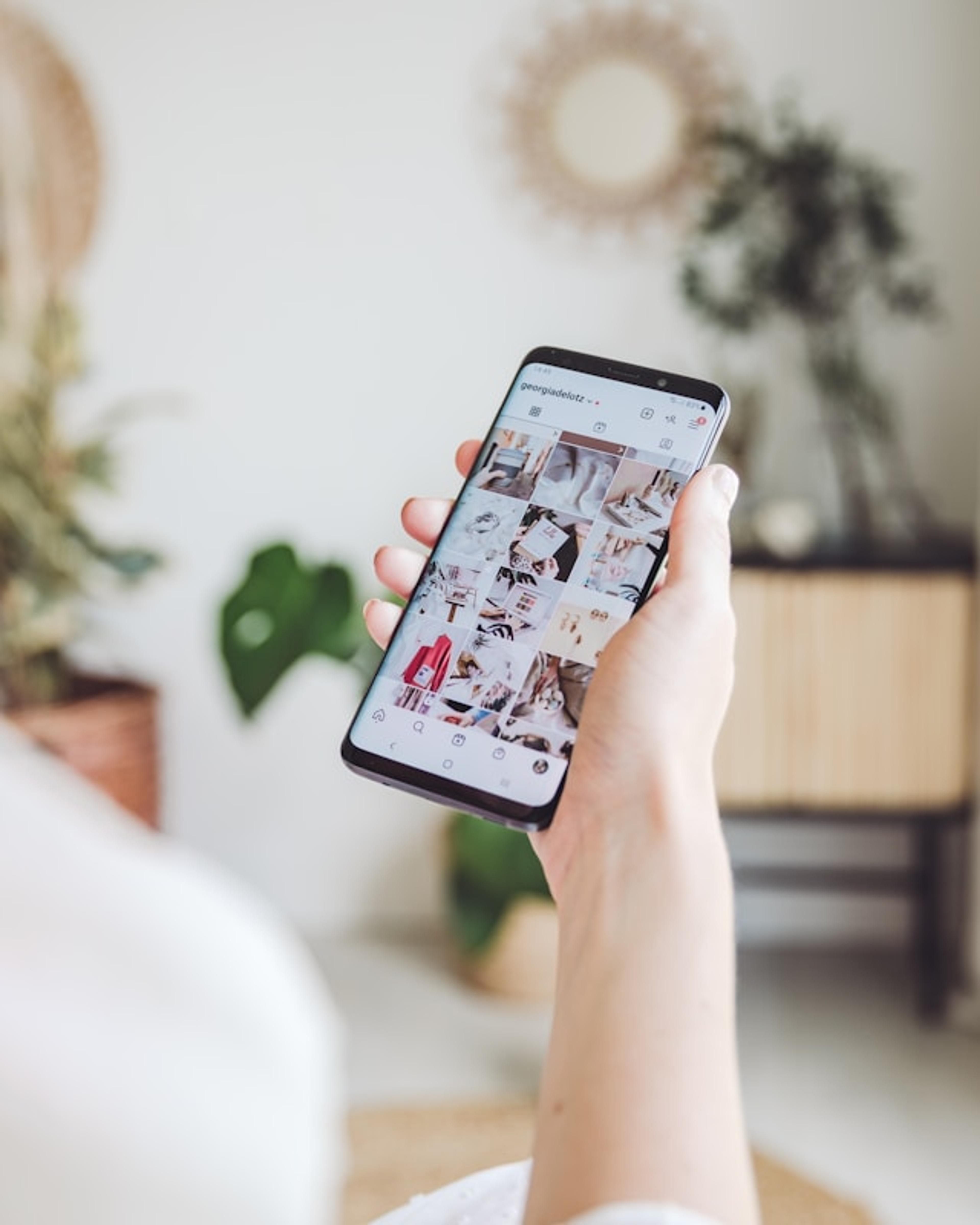Shopping on Social Media