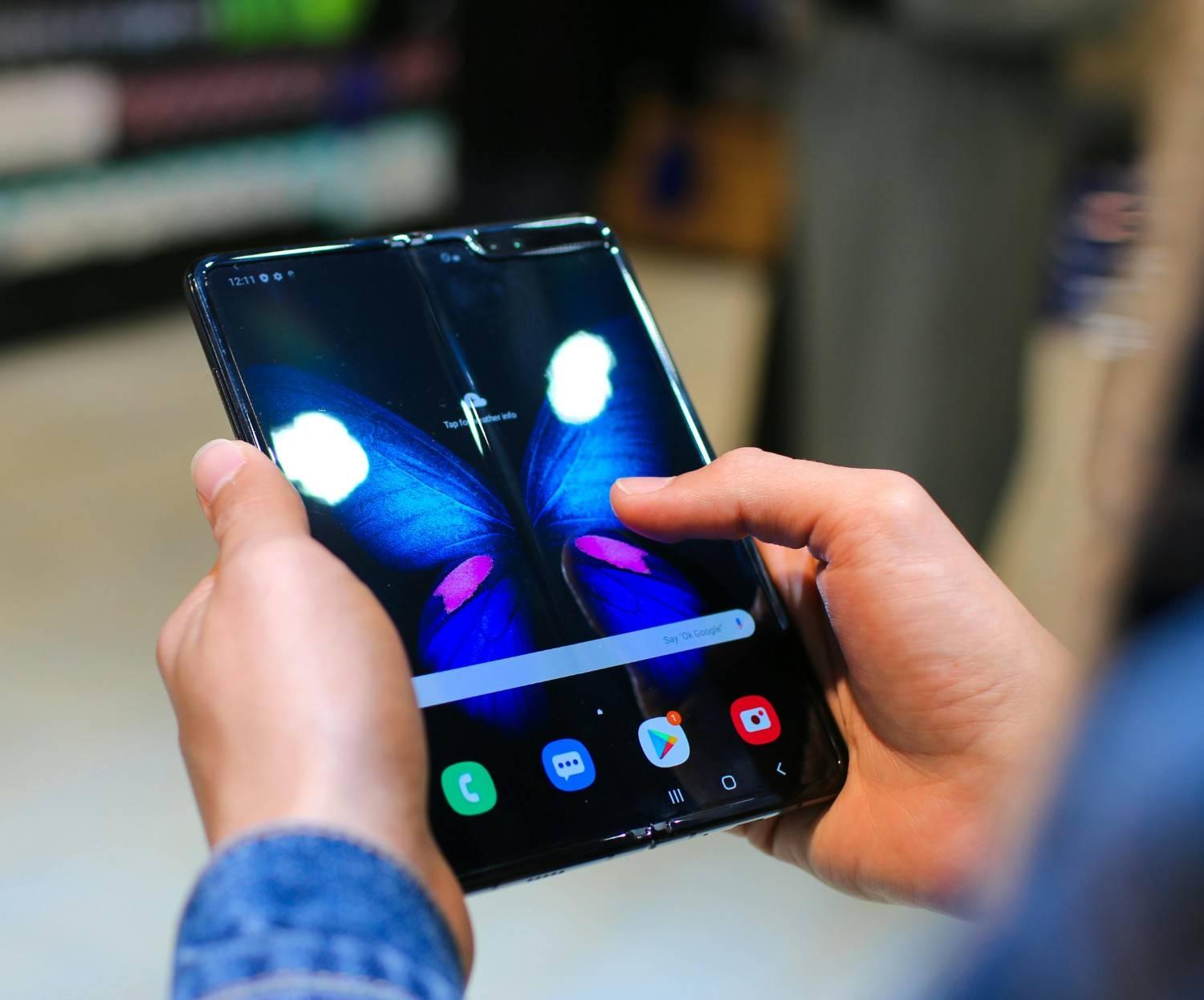 Foldable phone warranty