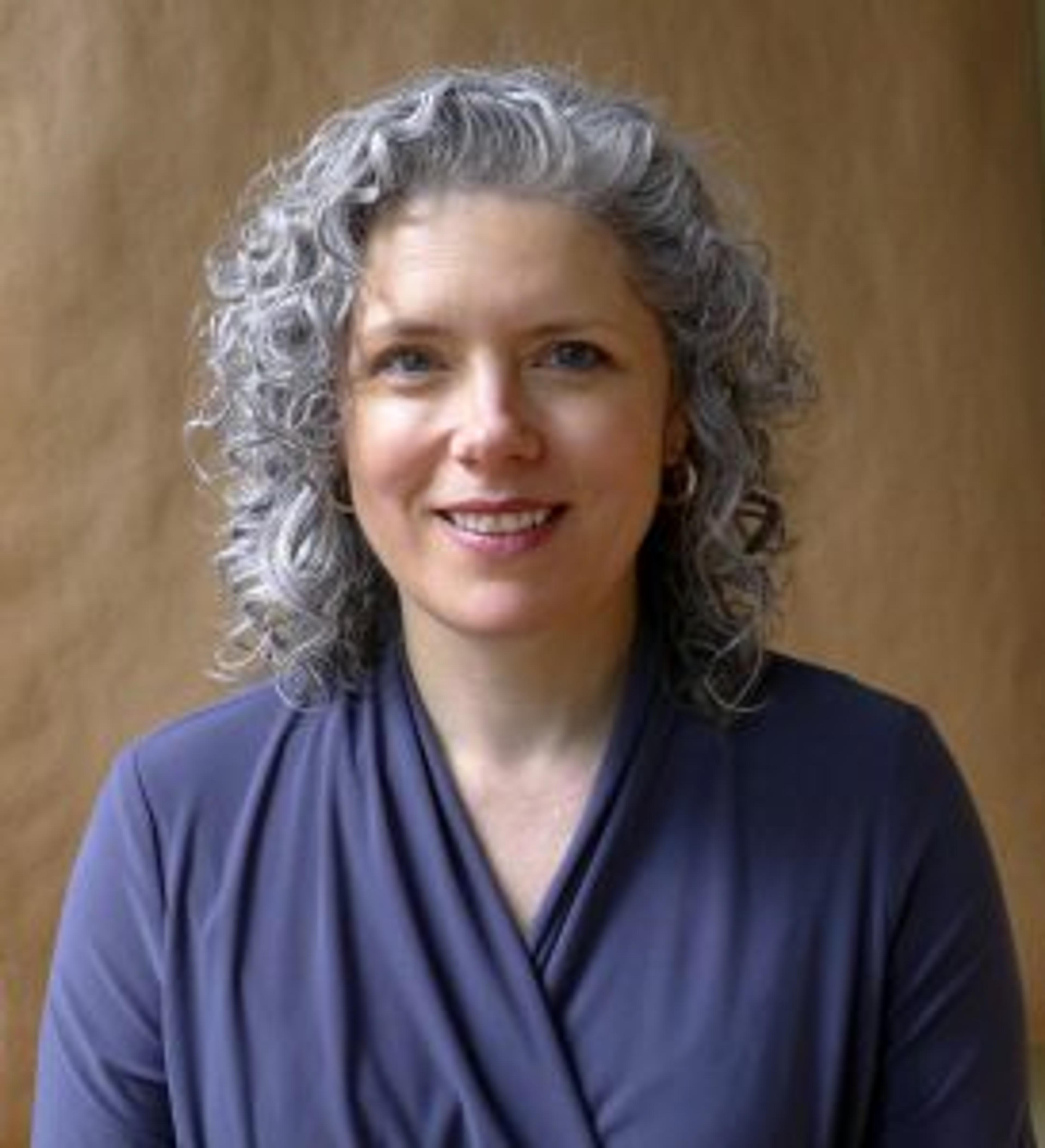 Basia Solarz 273 X 300