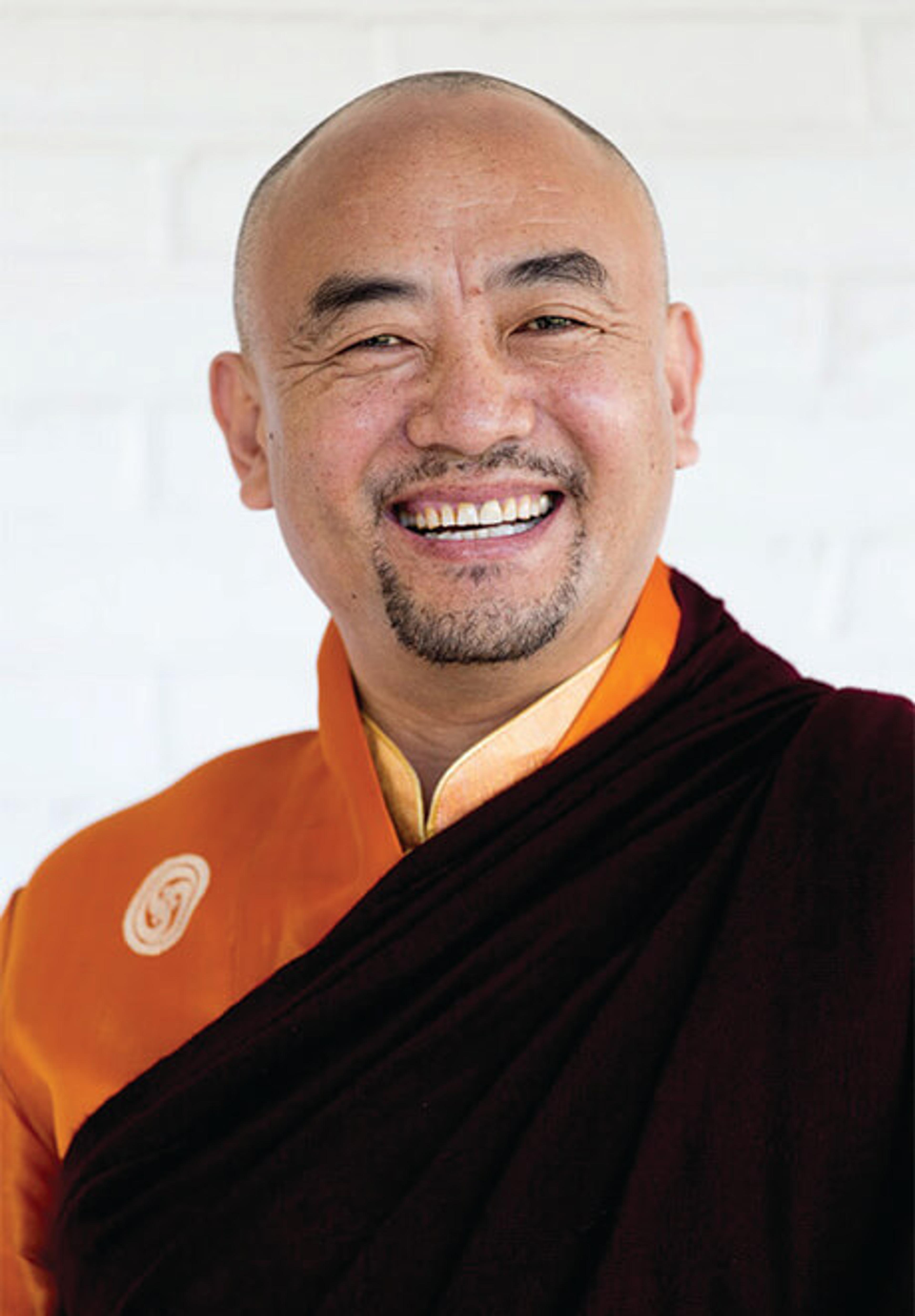 Anyen Rinpoche