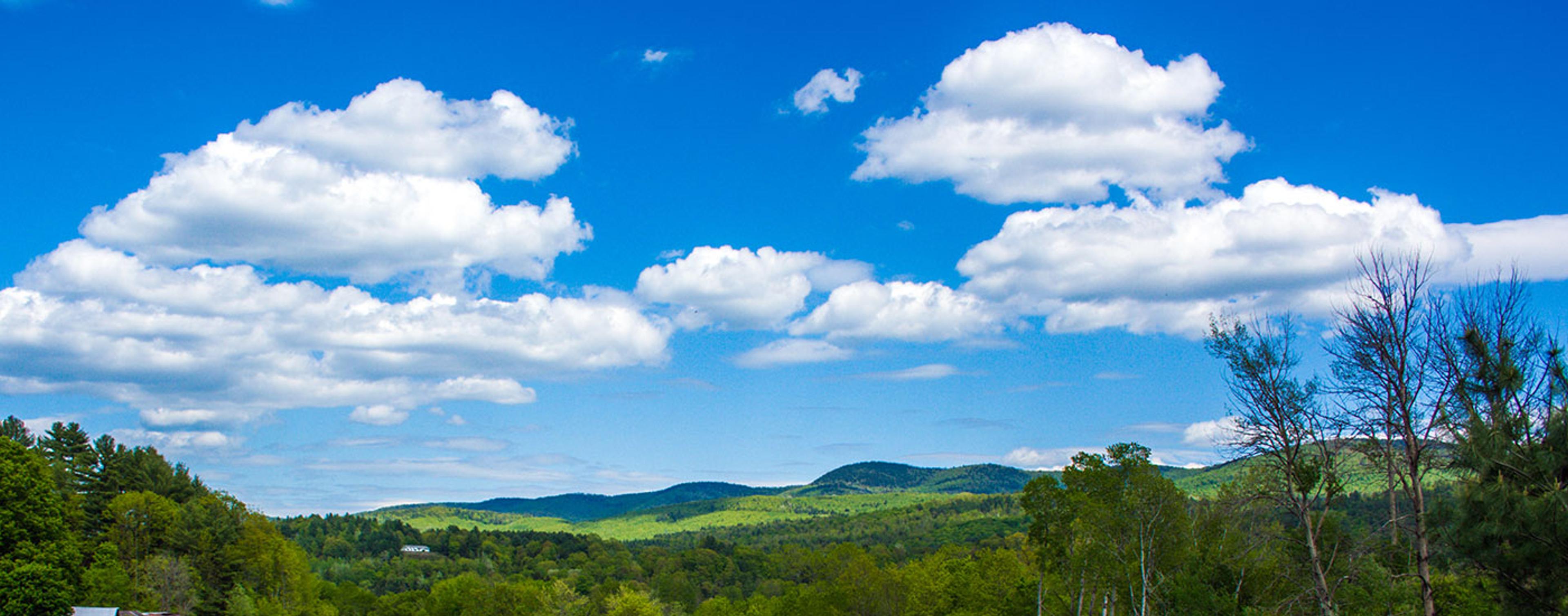 Amenities available at Karmê Chöling meditation retreat center