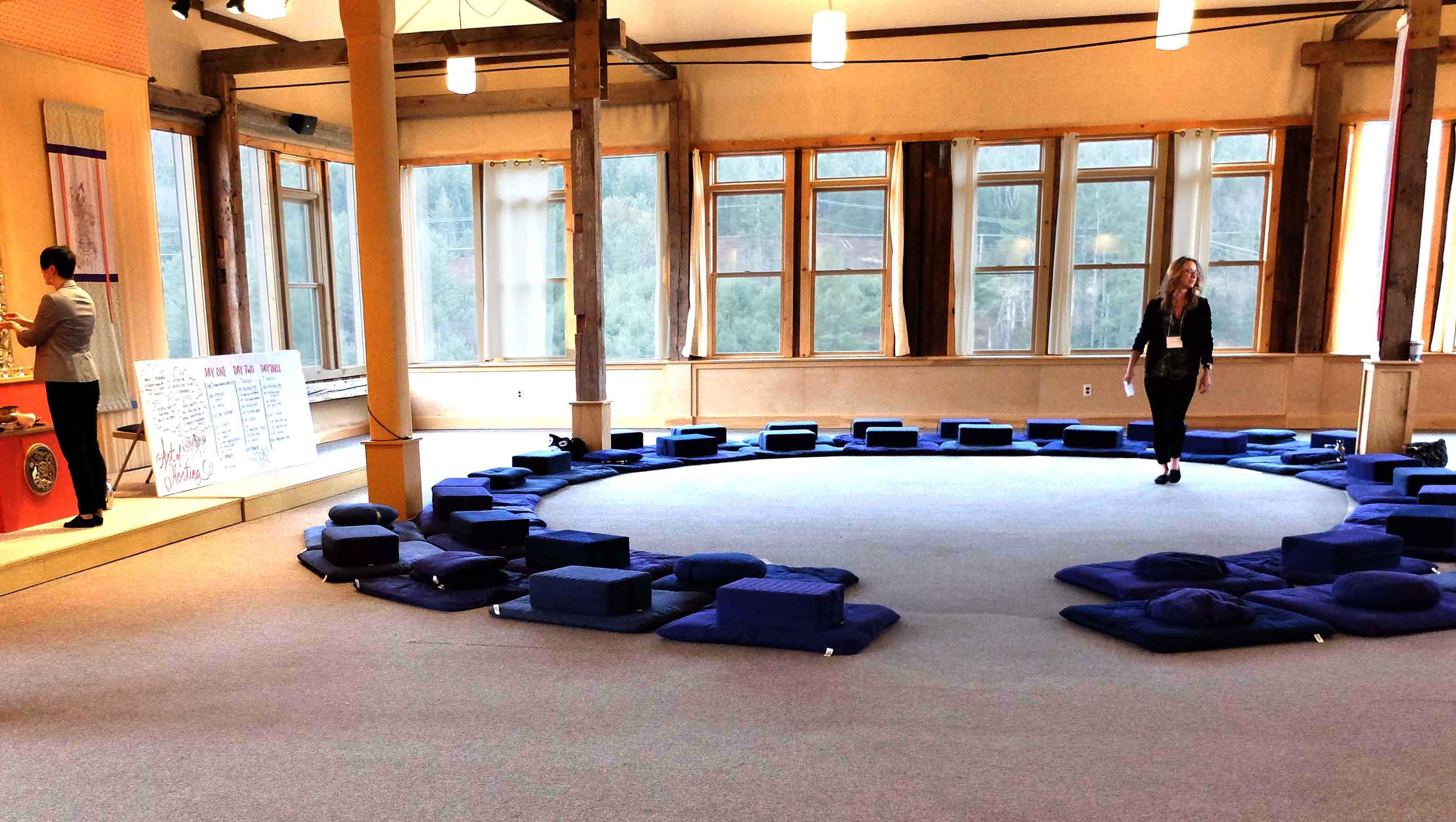 Hosting a workshop or retreat at Karmê Chöling meditation retreat center